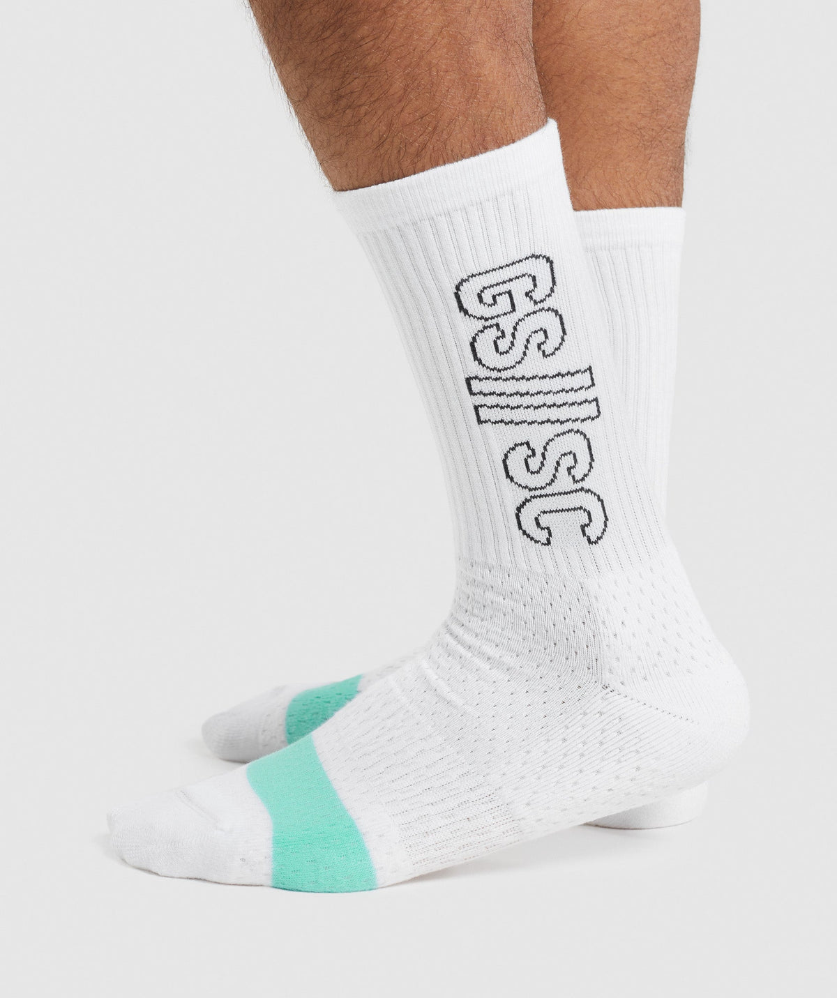gymshark-steve-cook-crew-socks-white-ss22