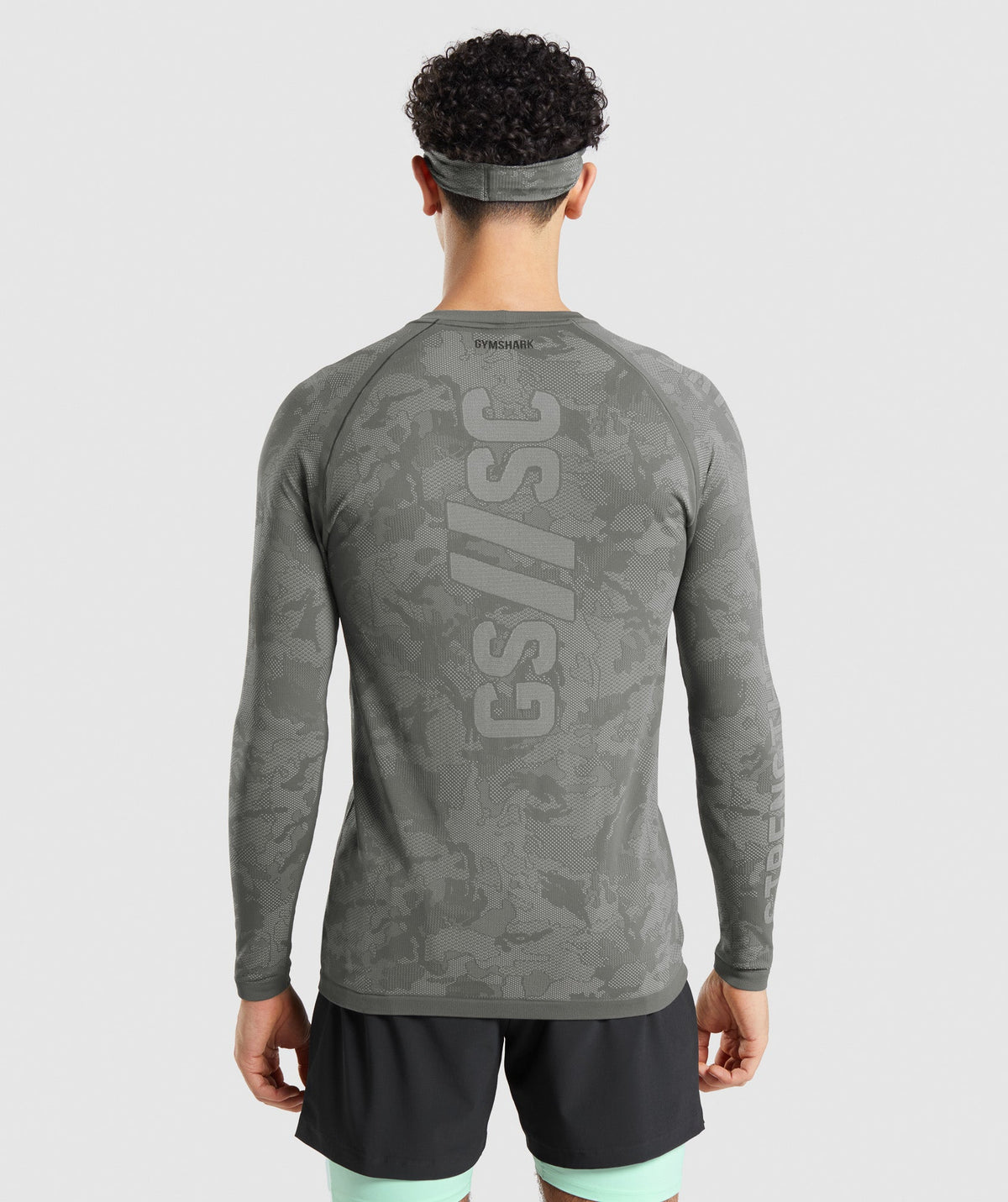 gymshark-steve-cook-long-sleeve-seamless-t-shirt-charcoal-grey-smokey-grey-ss22