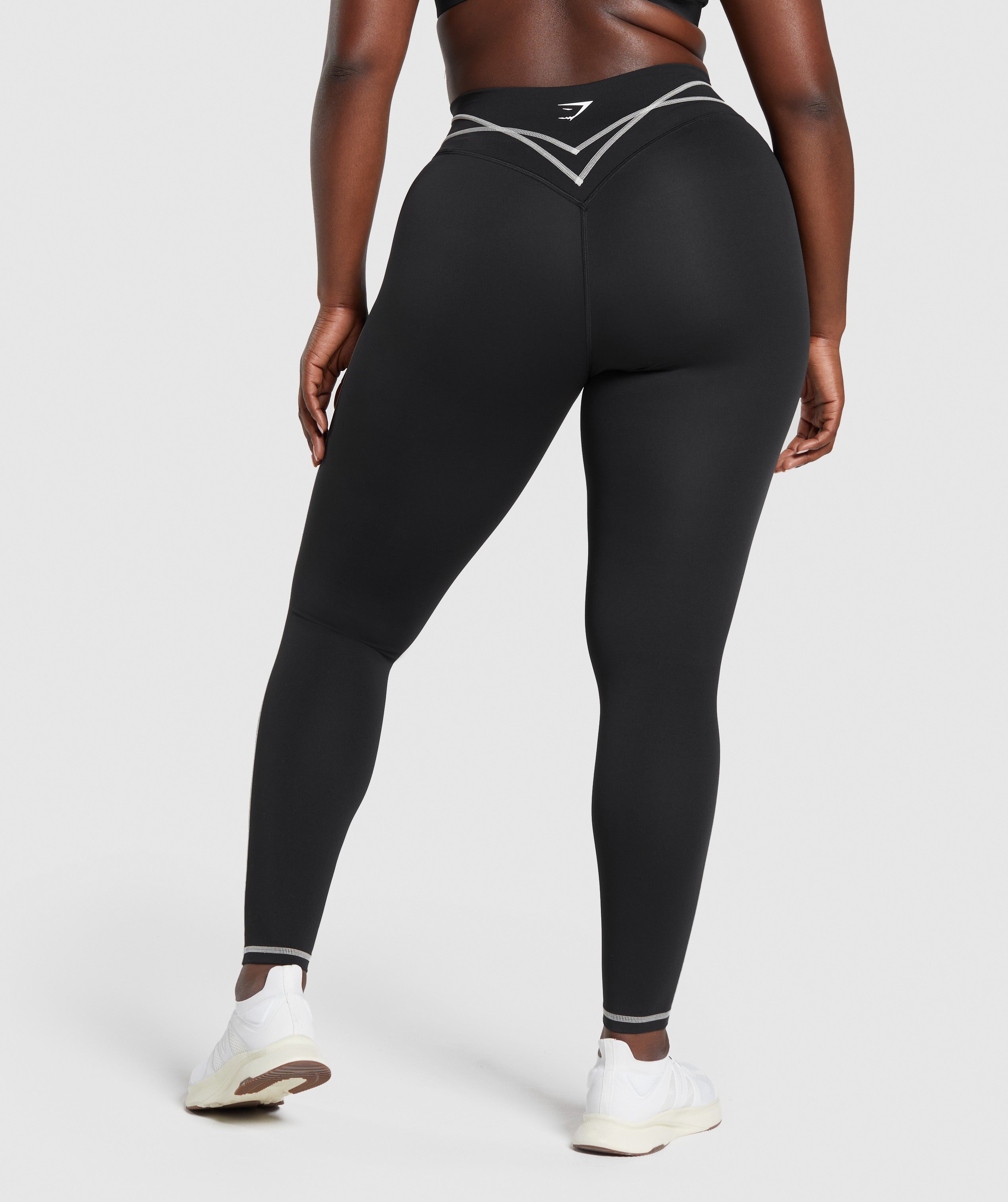 gymshark-stitch-feature-leggings-black-ss24