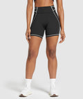 gymshark-stitch-feature-shorts-black-ss24