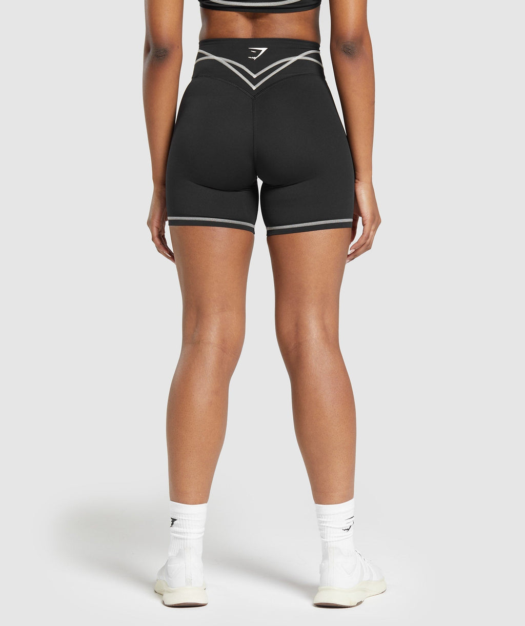 gymshark-stitch-feature-shorts-black-ss24
