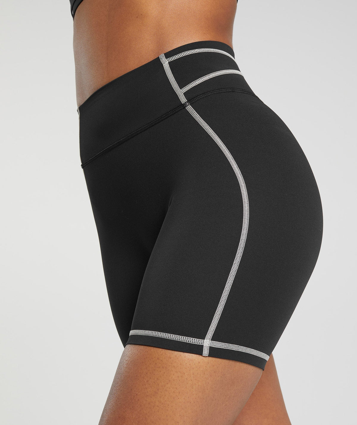 gymshark-stitch-feature-shorts-black-ss24