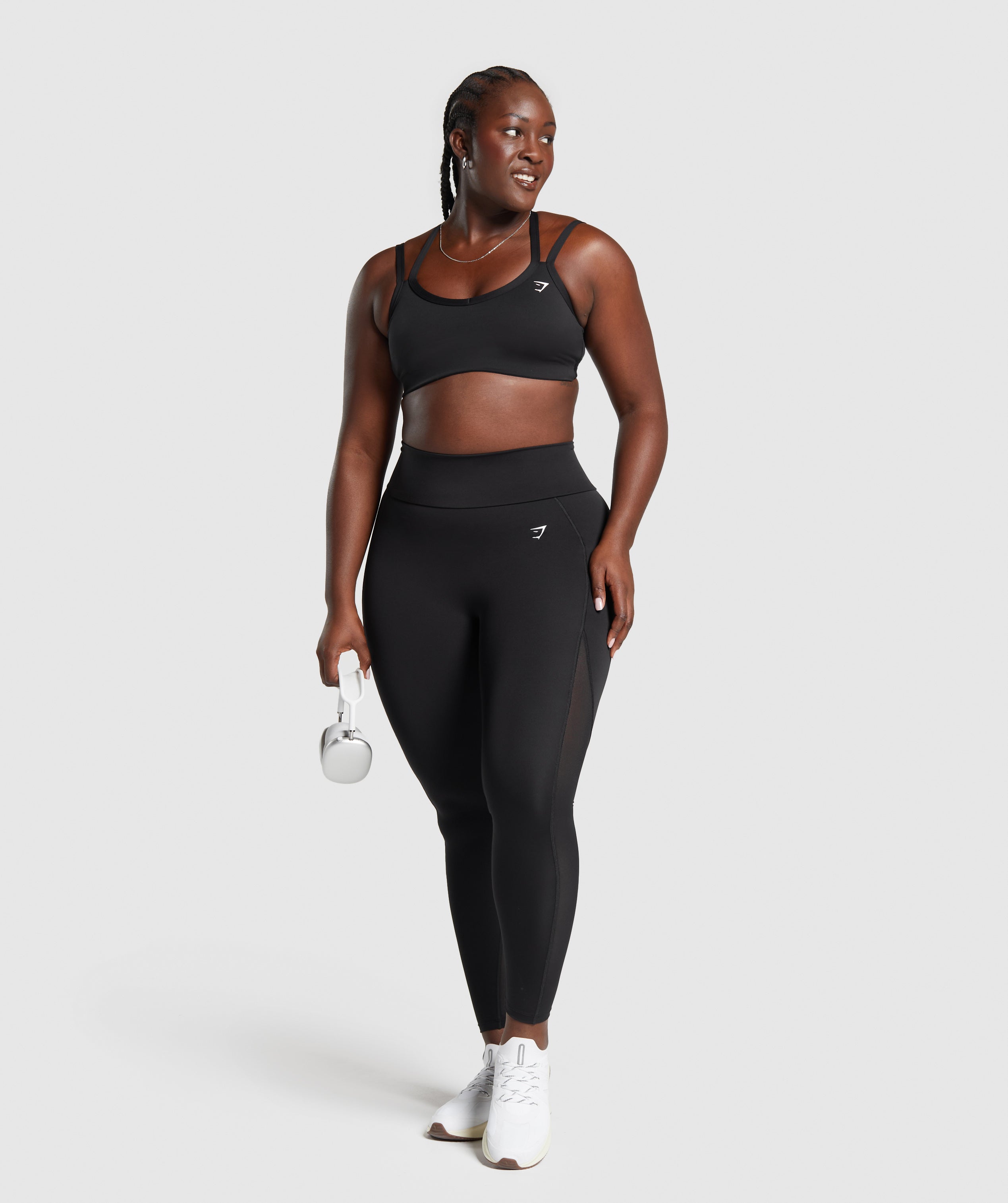 gymshark-strap-feature-sports-bra-black-ss24