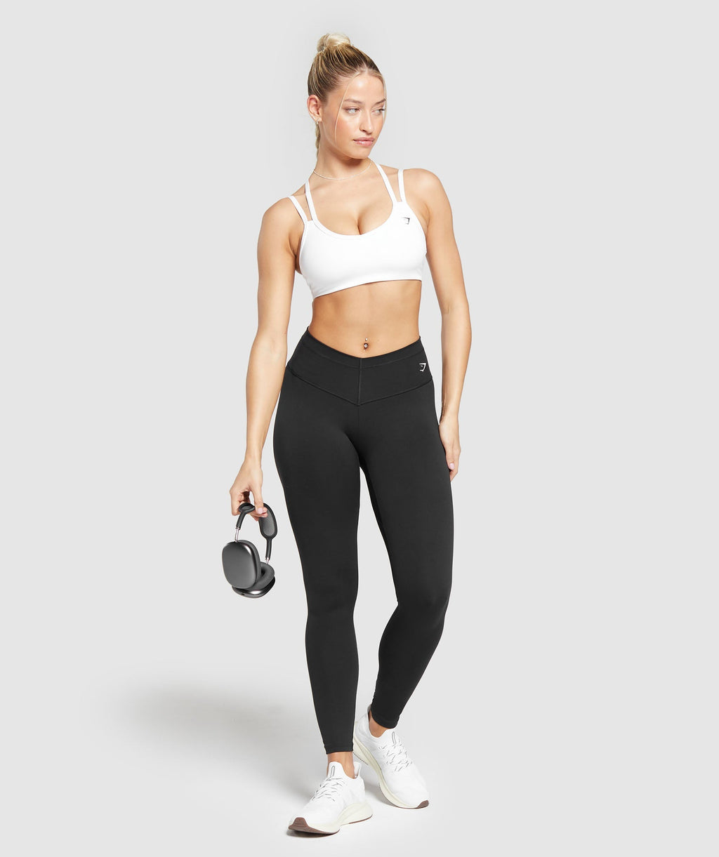 gymshark-strap-feature-sports-bra-white-ss24