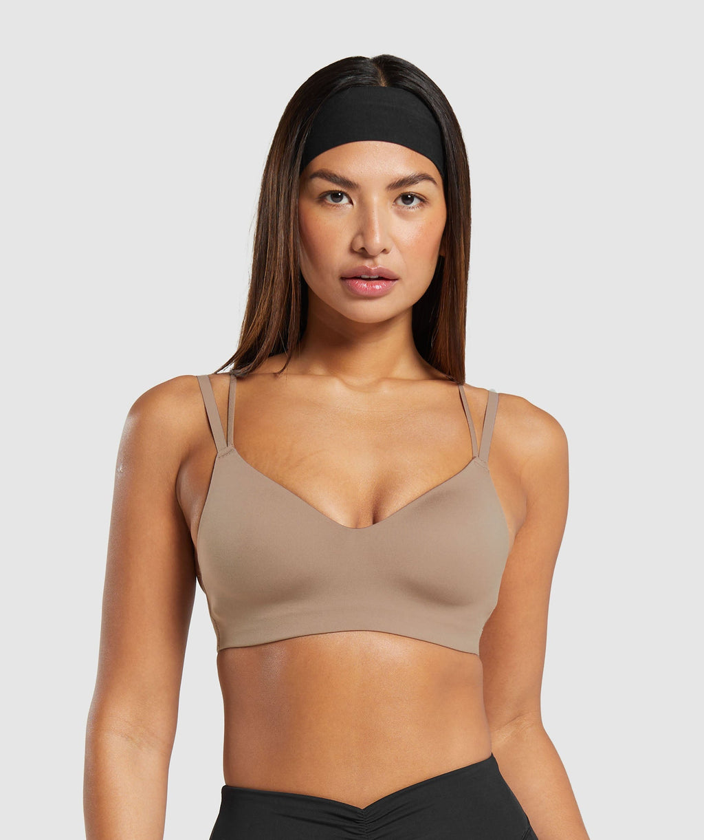 gymshark-strappy-back-light-support-sports-bra-mocha-mauve-aw23