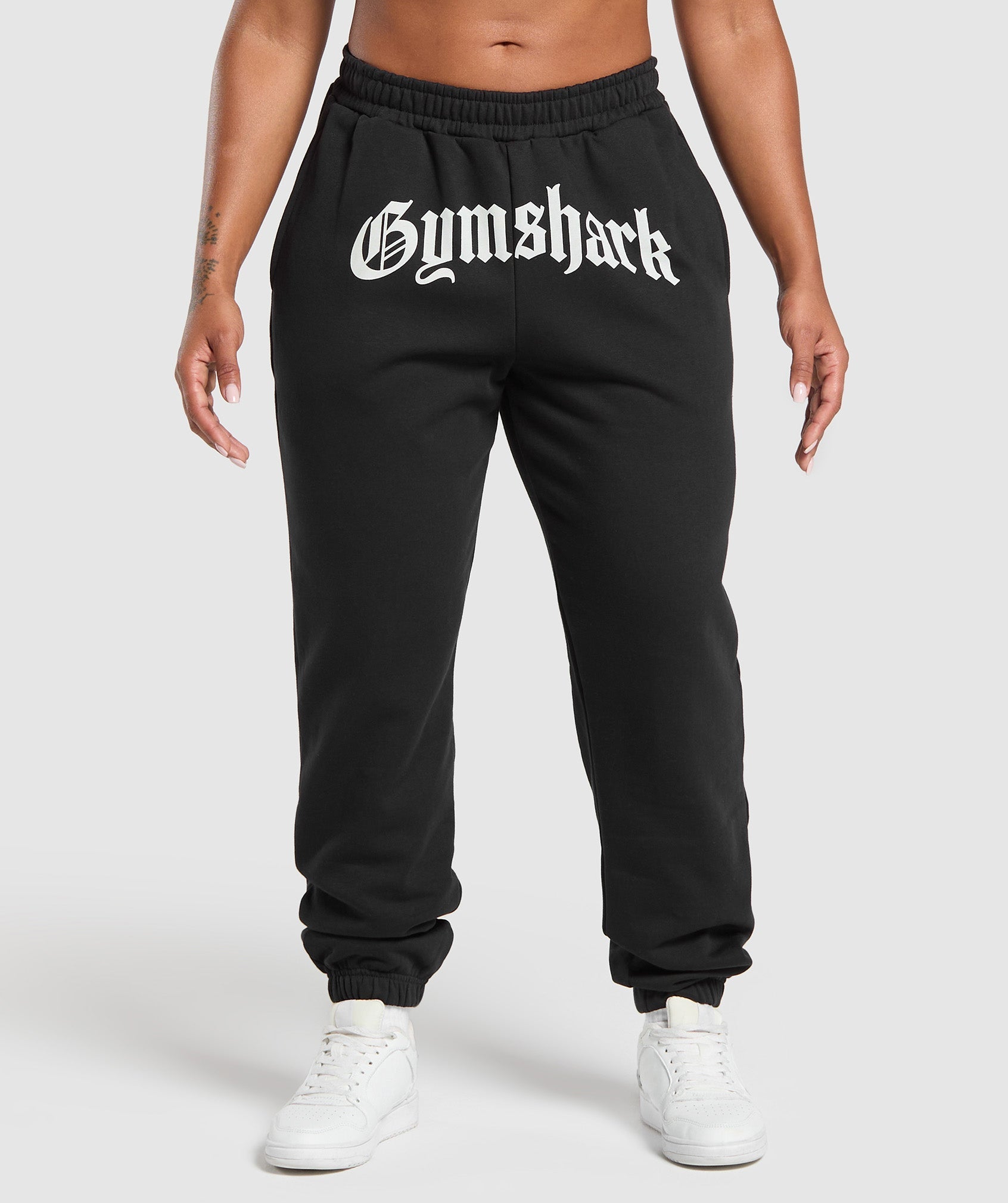 gymshark-strength-department-graphic-joggers-black-ss25