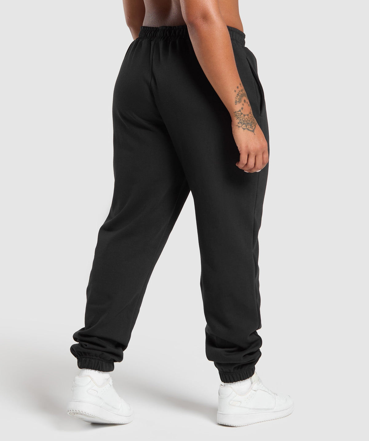 gymshark-strength-department-graphic-joggers-black-ss25