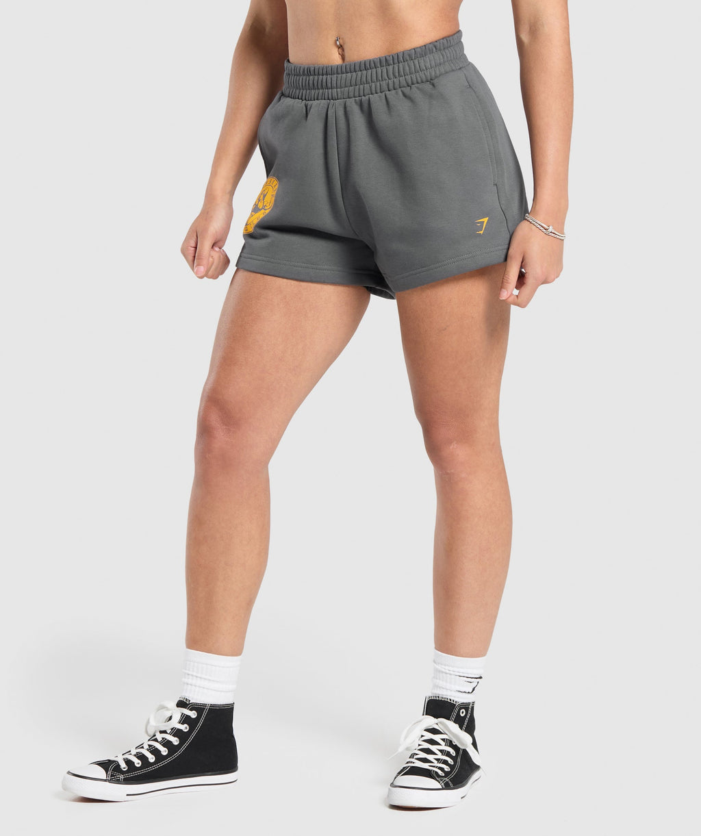 gymshark-strong-girl-lifting-club-graphic-shorts-pitch-grey-aw24