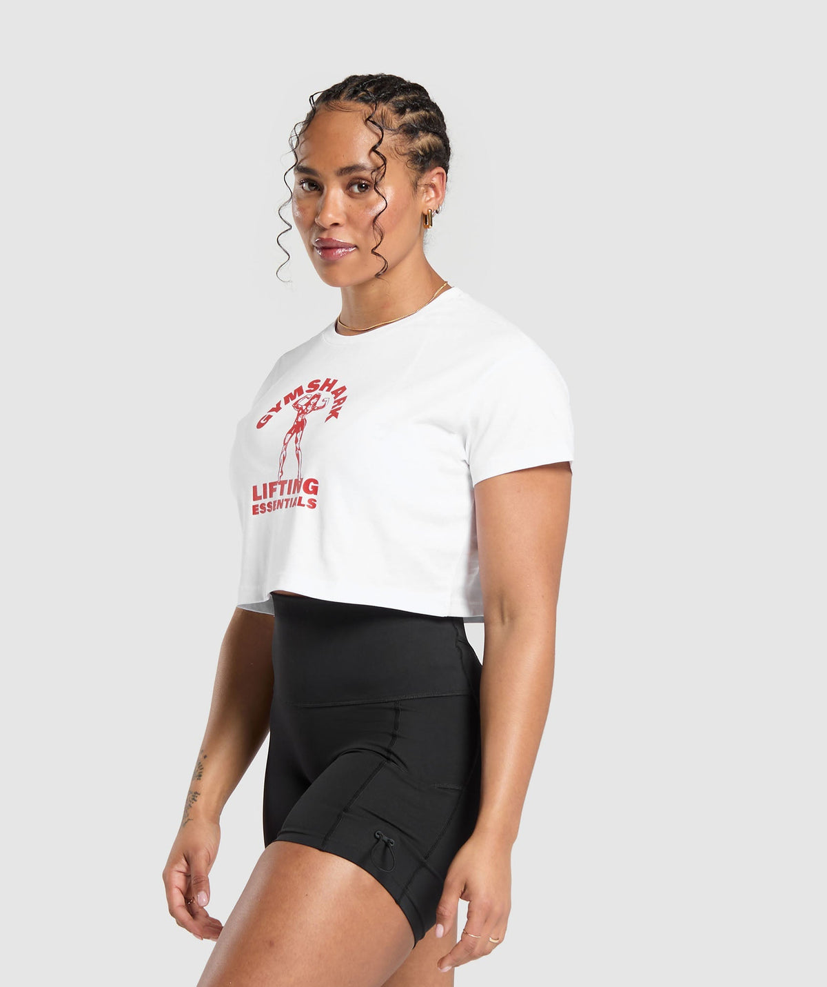 gymshark-strong-women-crop-top-white-ss24