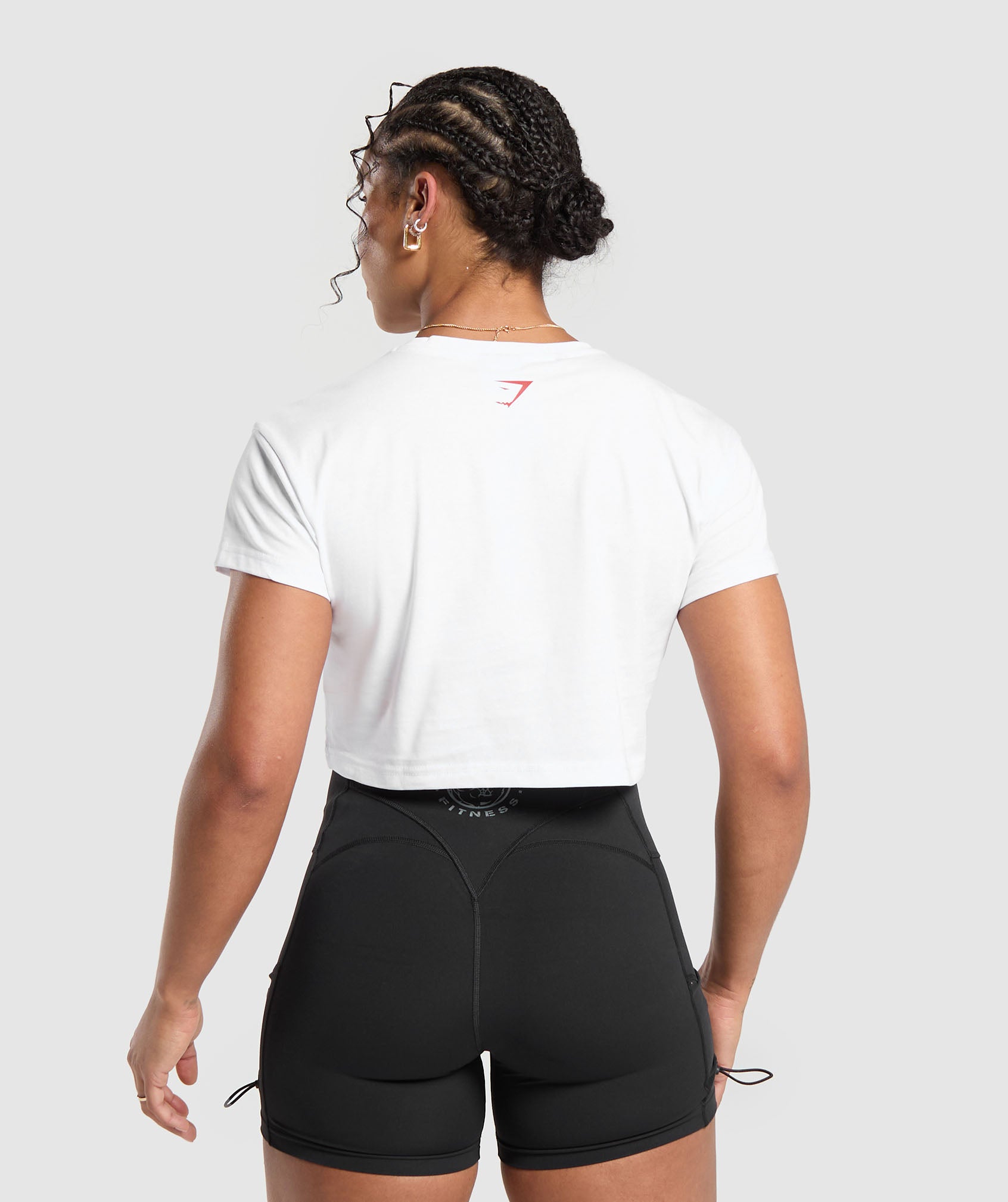 gymshark-strong-women-crop-top-white-ss24
