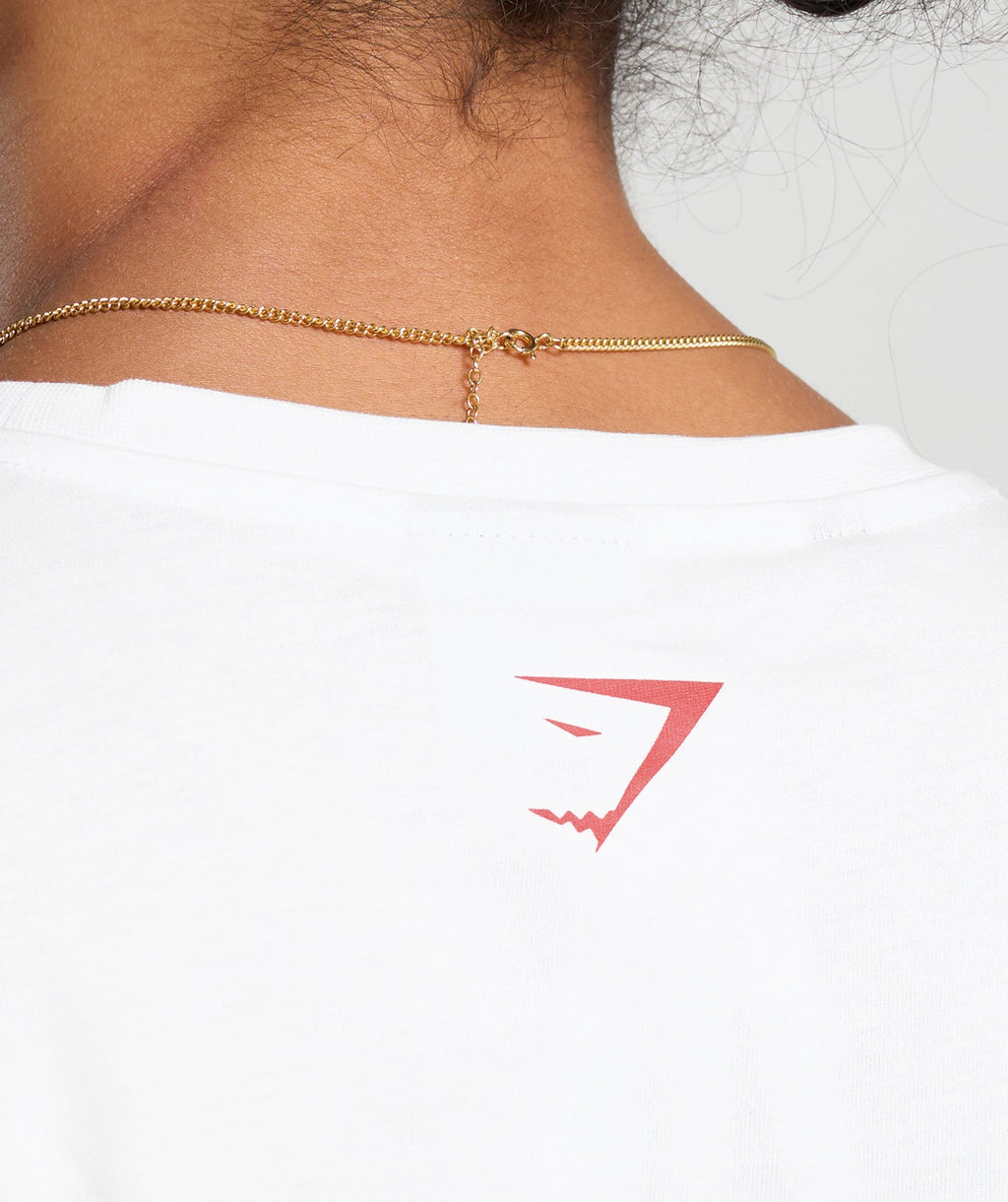 gymshark-strong-women-crop-top-white-ss24