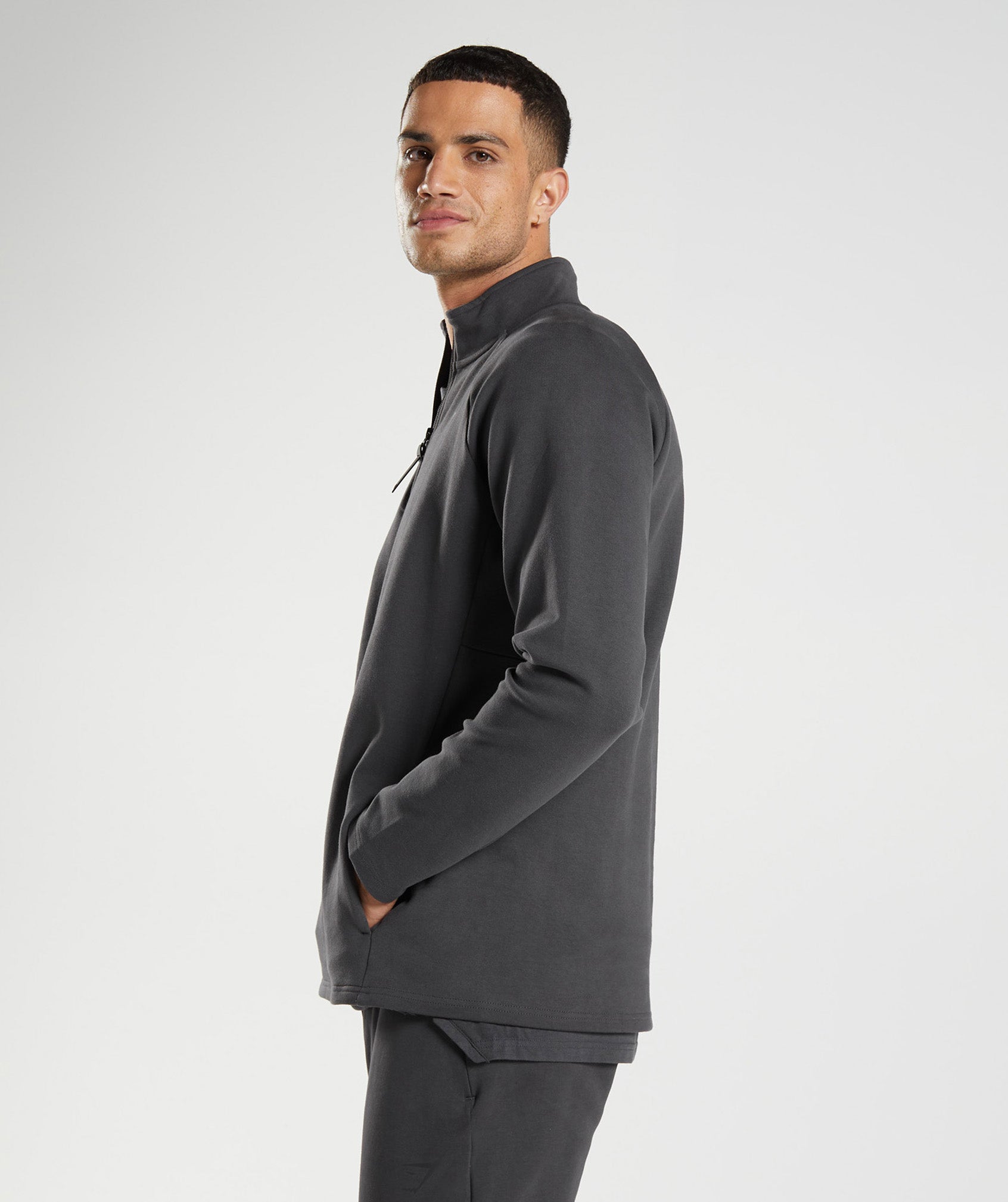 gymshark-rest-day-1-4-zip-onyx-grey-aw22