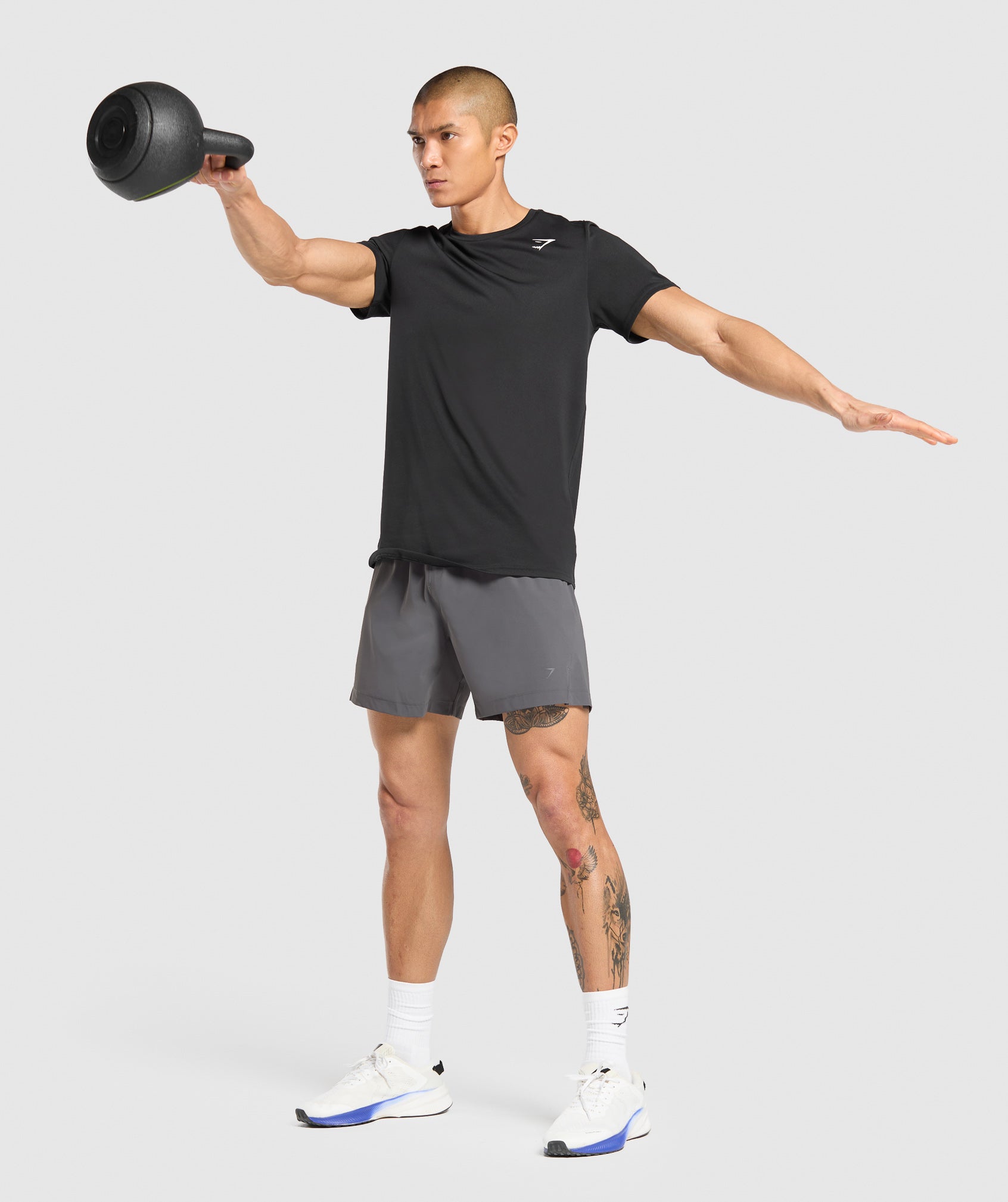 gymshark-hybrid-6-shorts-graphite-grey-ss25
