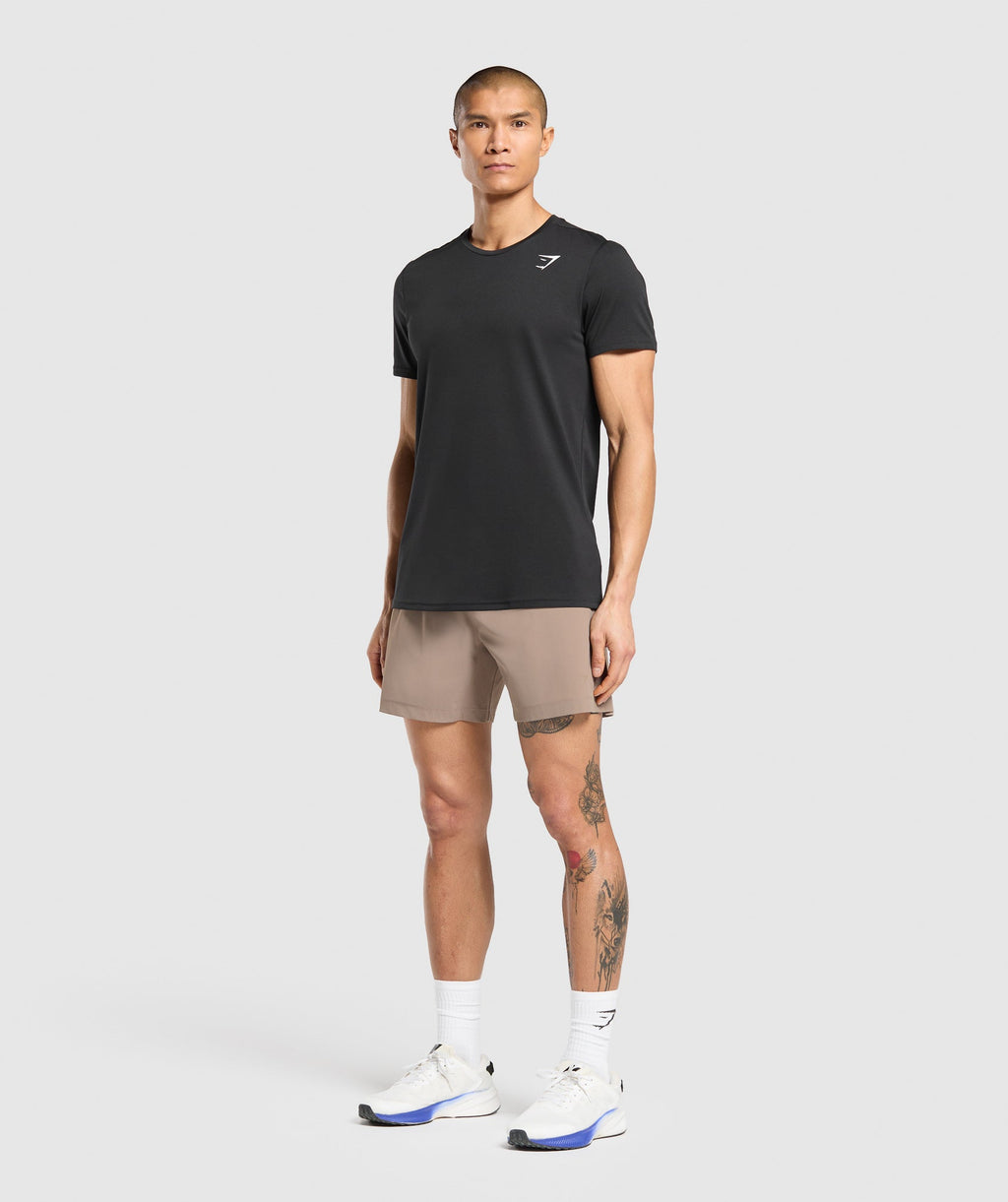 gymshark-hybrid-6-shorts-lifestyle-brown-ss25