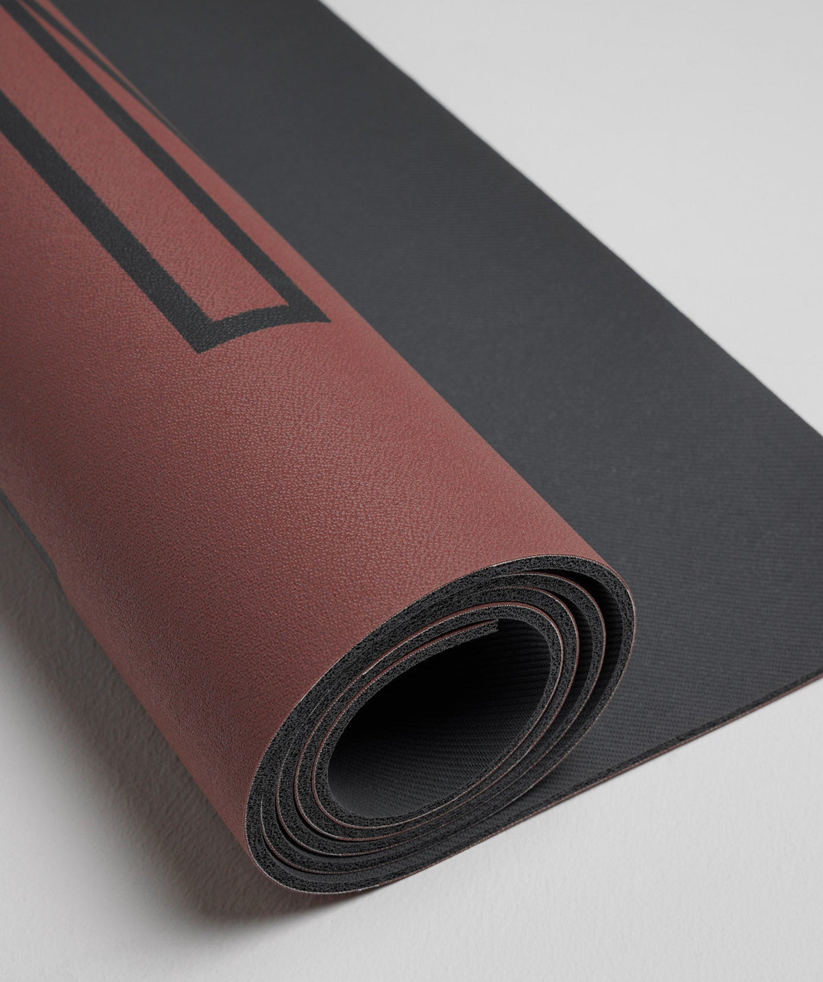 gymshark-studio-mat-rose-brown-aw22