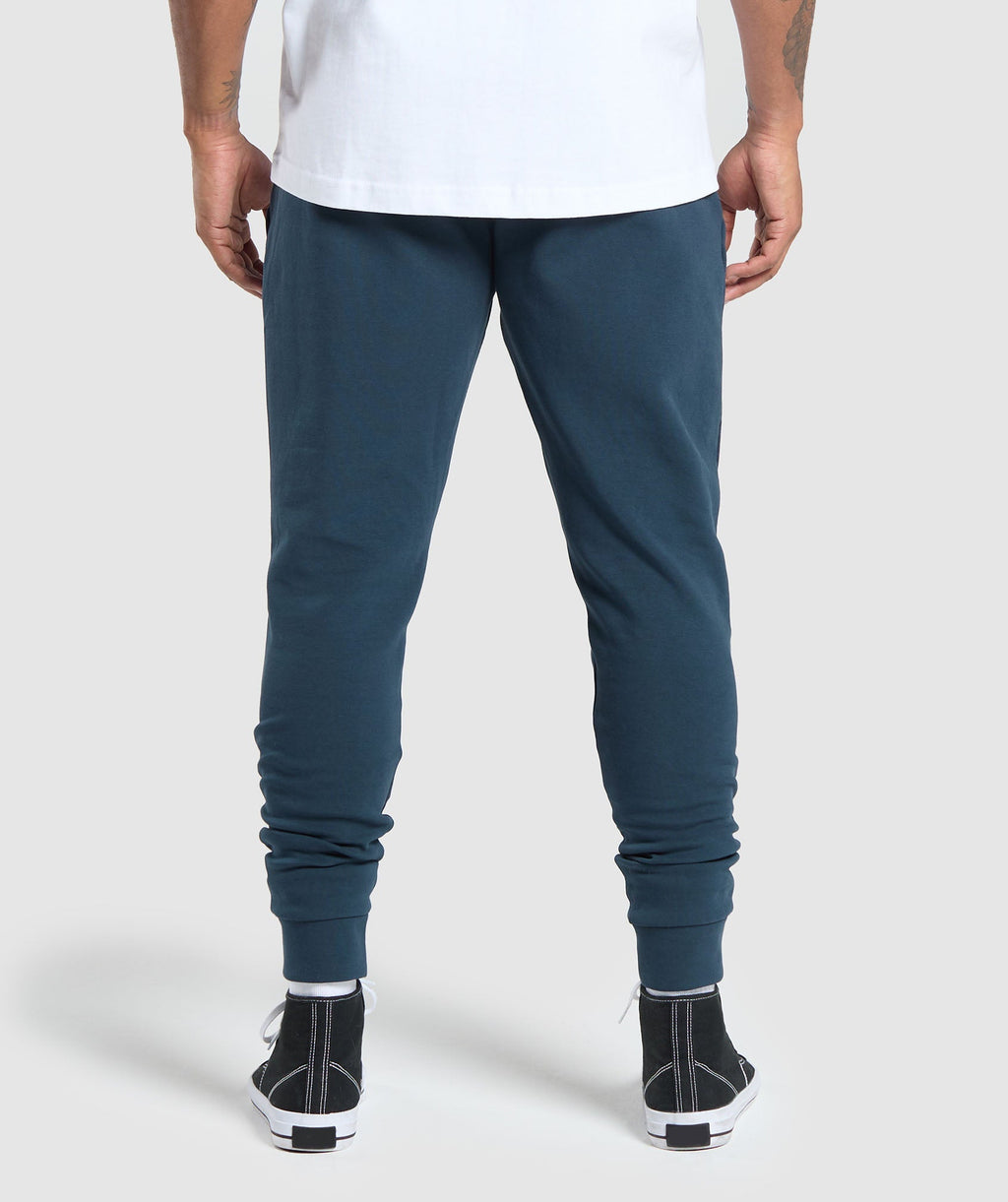 gymshark-rest-day-knit-joggers-navy-aw22