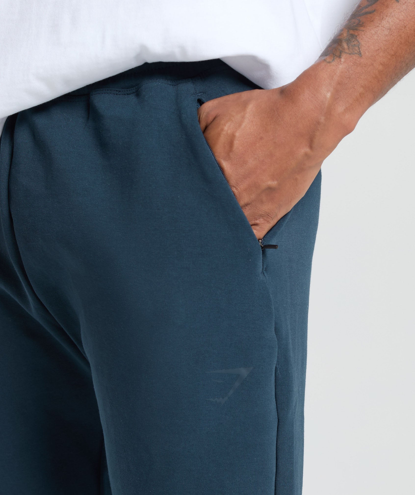 gymshark-rest-day-knit-joggers-navy-aw22