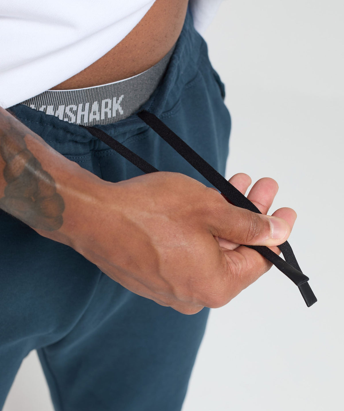 gymshark-rest-day-knit-joggers-navy-aw22