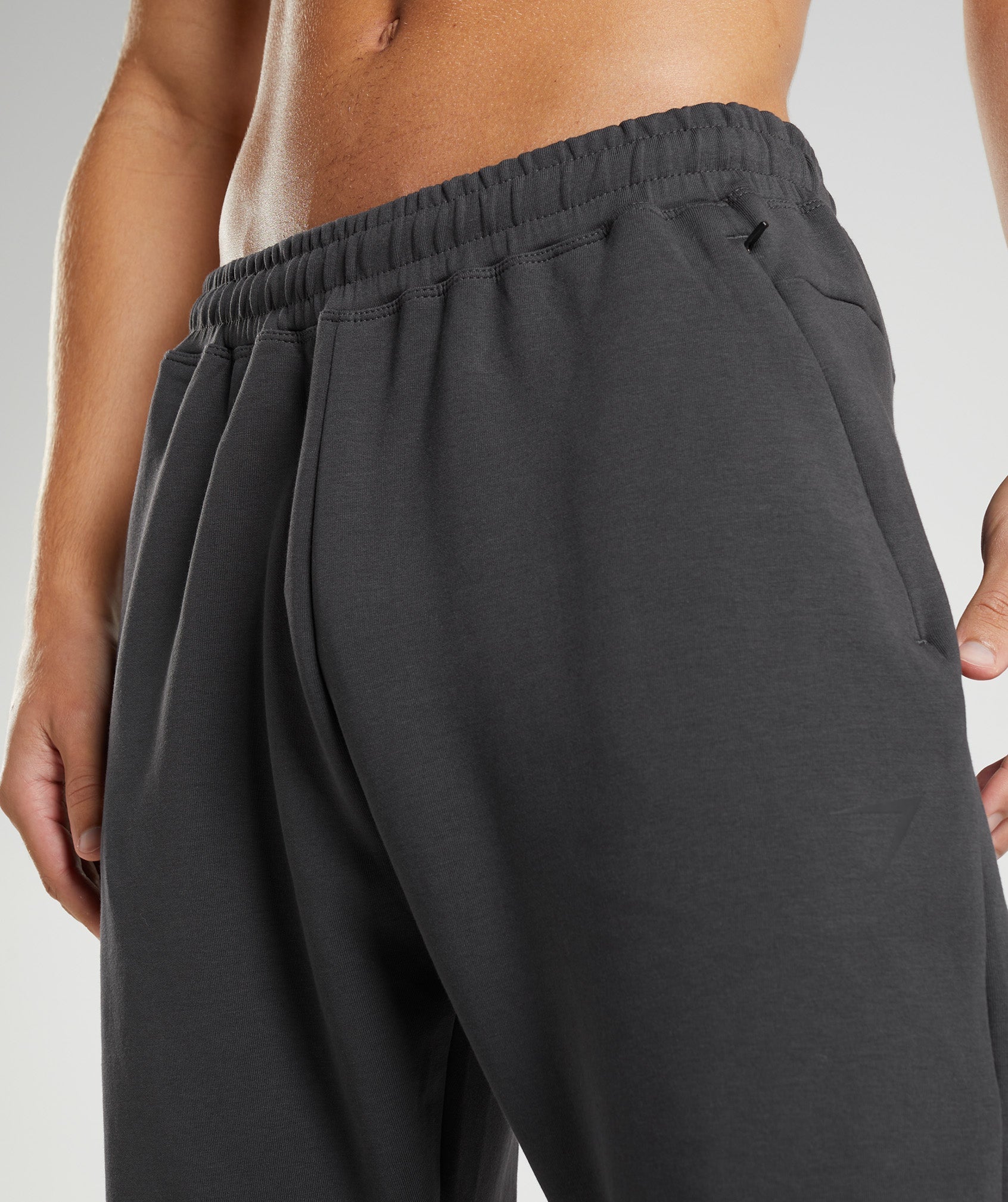 gymshark-rest-day-knit-joggers-onyx-grey-aw22