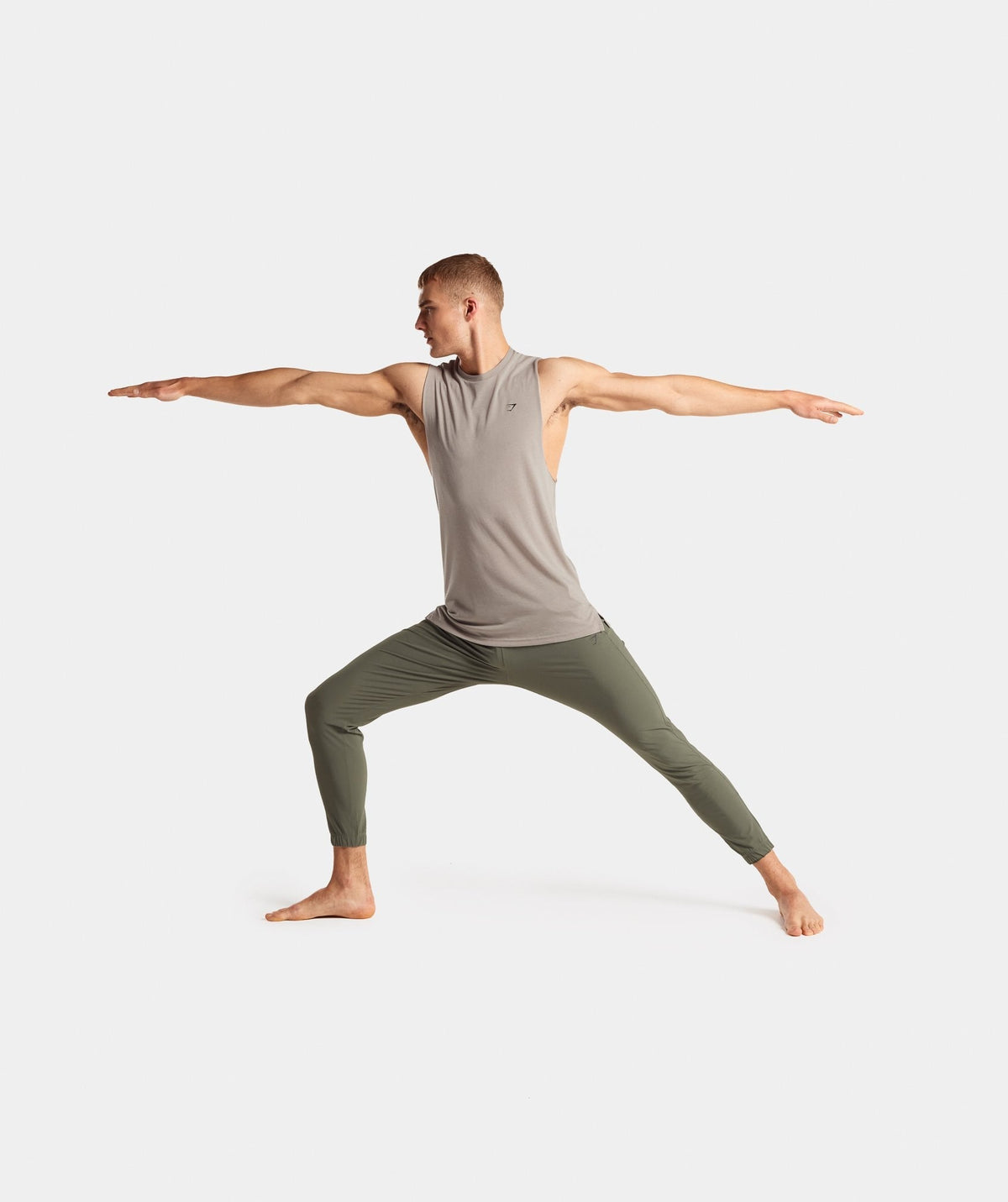 gymshark-studio-joggers-green-gs21