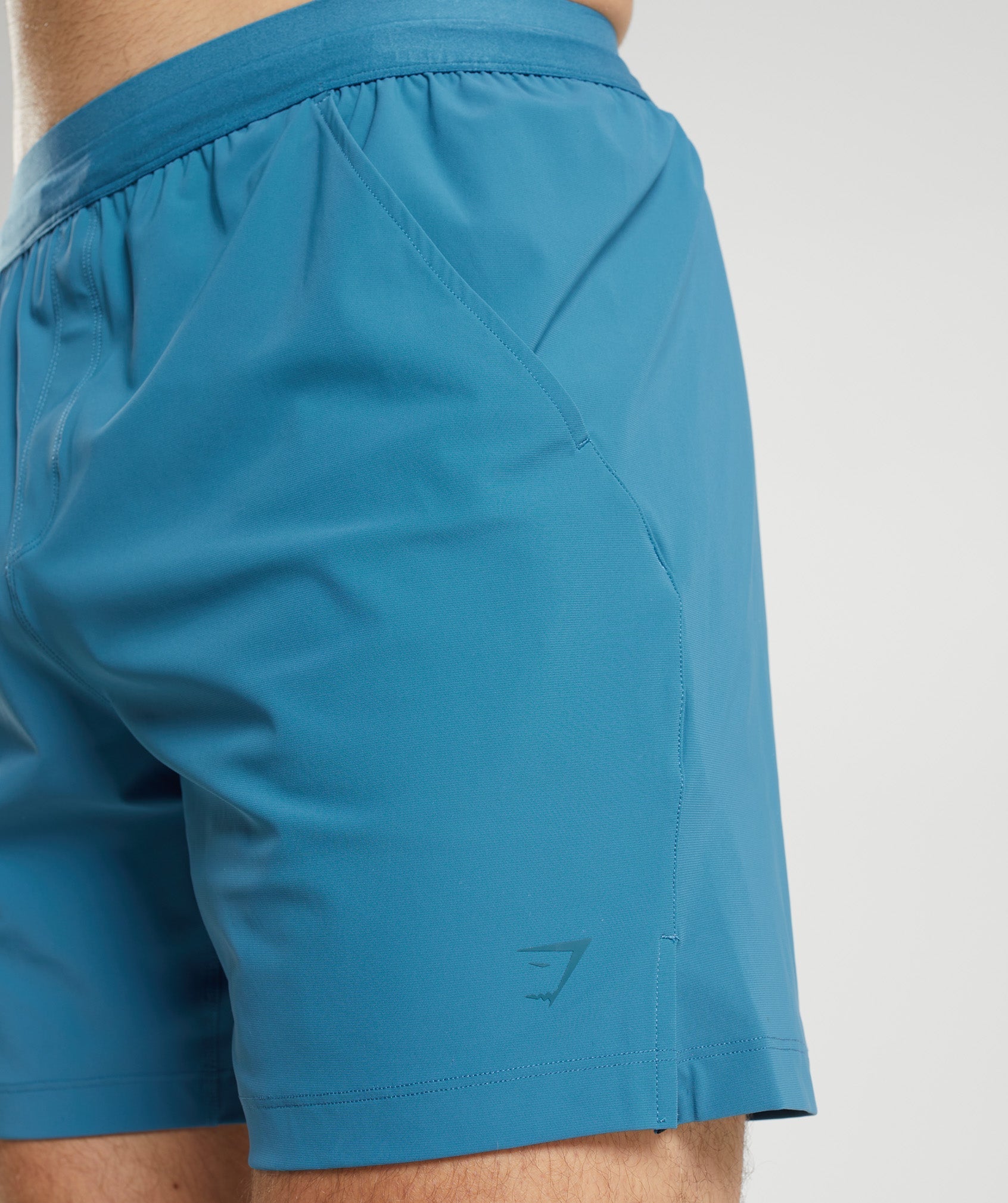 gymshark-hybrid-6-shorts-lakeside-blue-aw22