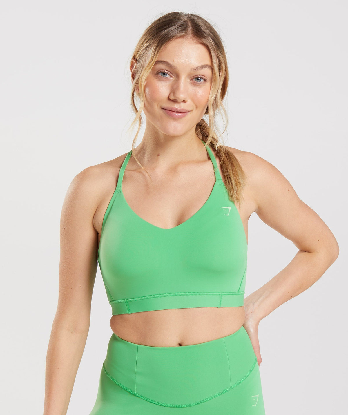 gymshark-studio-sports-bra-apple-green-ss22