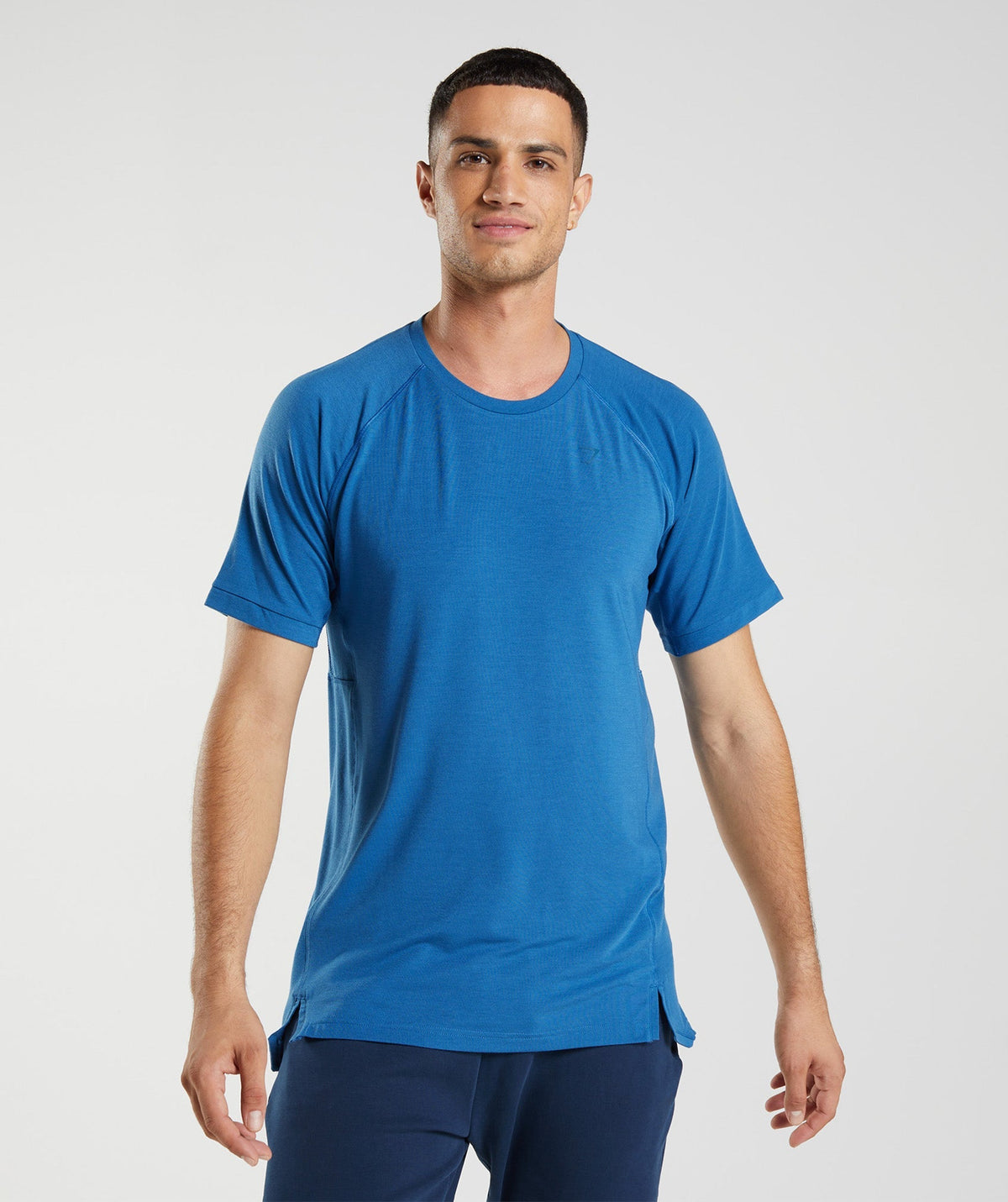 gymshark-studio-t-shirt-lakeside-blue-aw22