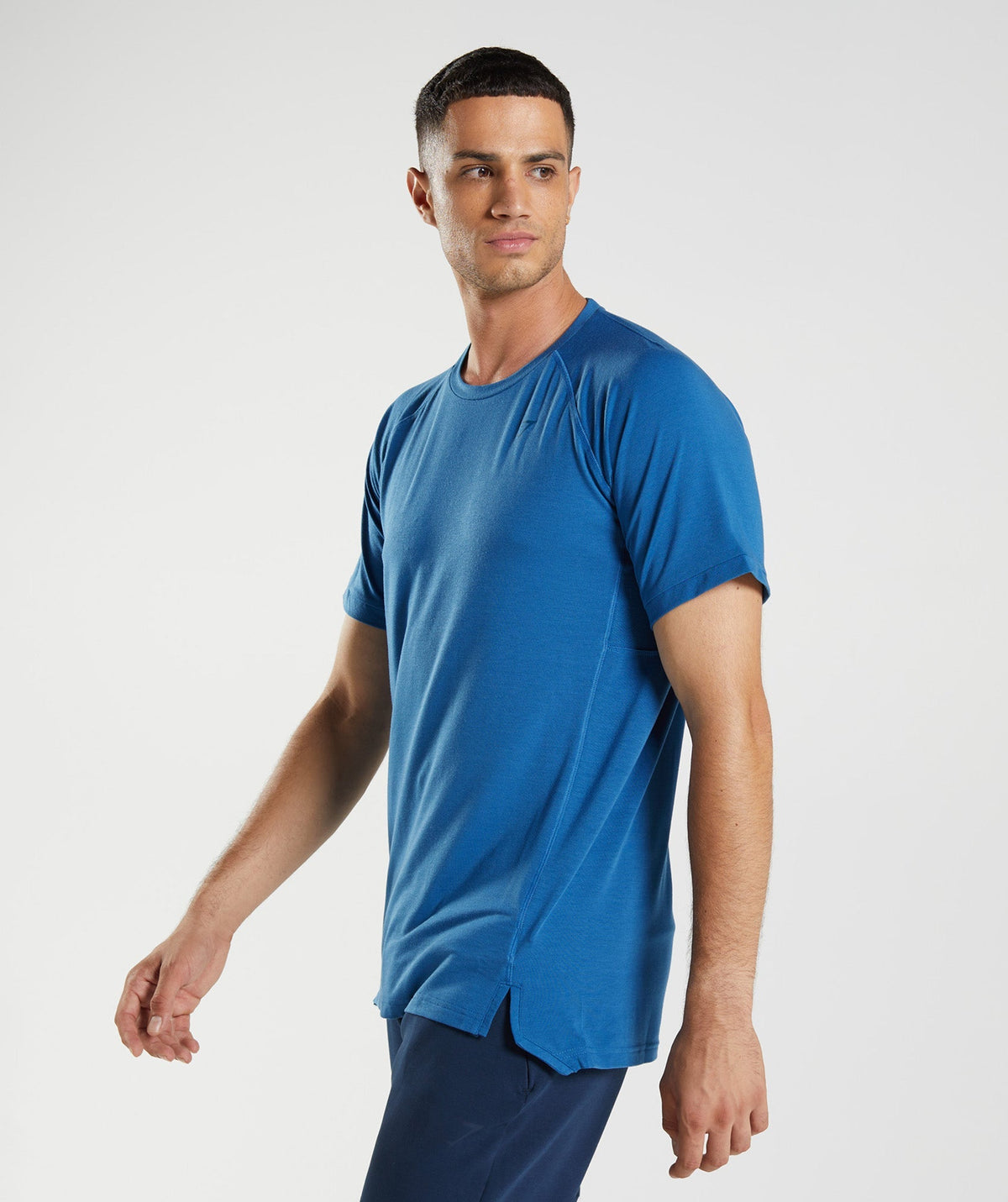 gymshark-studio-t-shirt-lakeside-blue-aw22