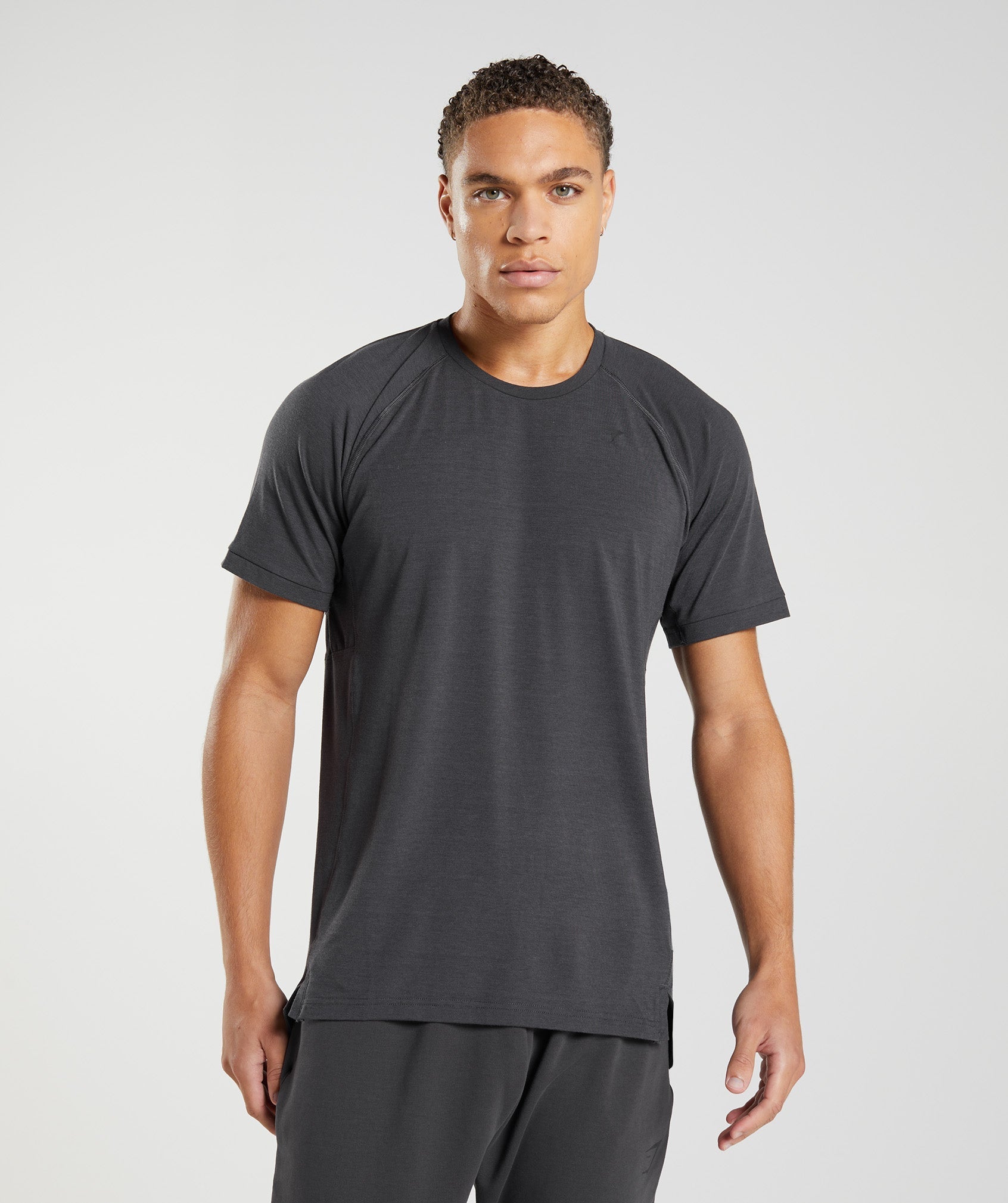 gymshark-studio-t-shirt-onyx-grey-aw22
