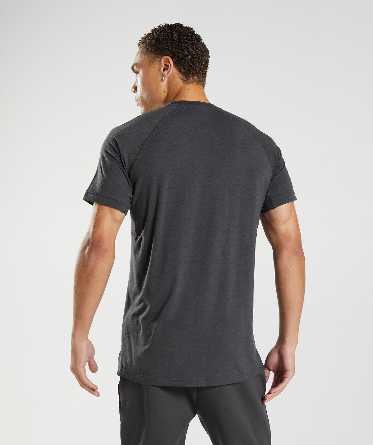 gymshark-studio-t-shirt-onyx-grey-aw22
