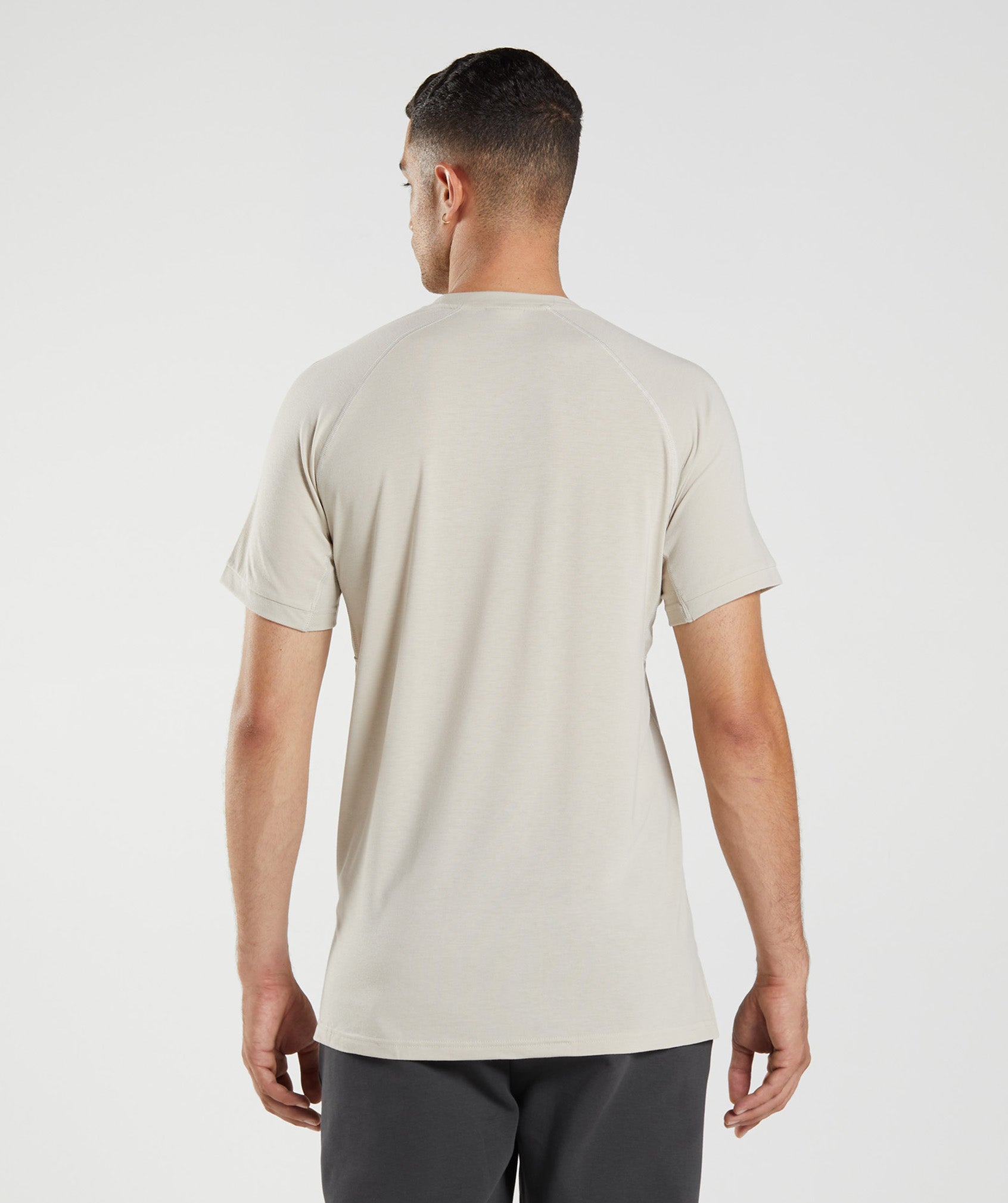 gymshark-studio-t-shirt-pebble-grey-aw22