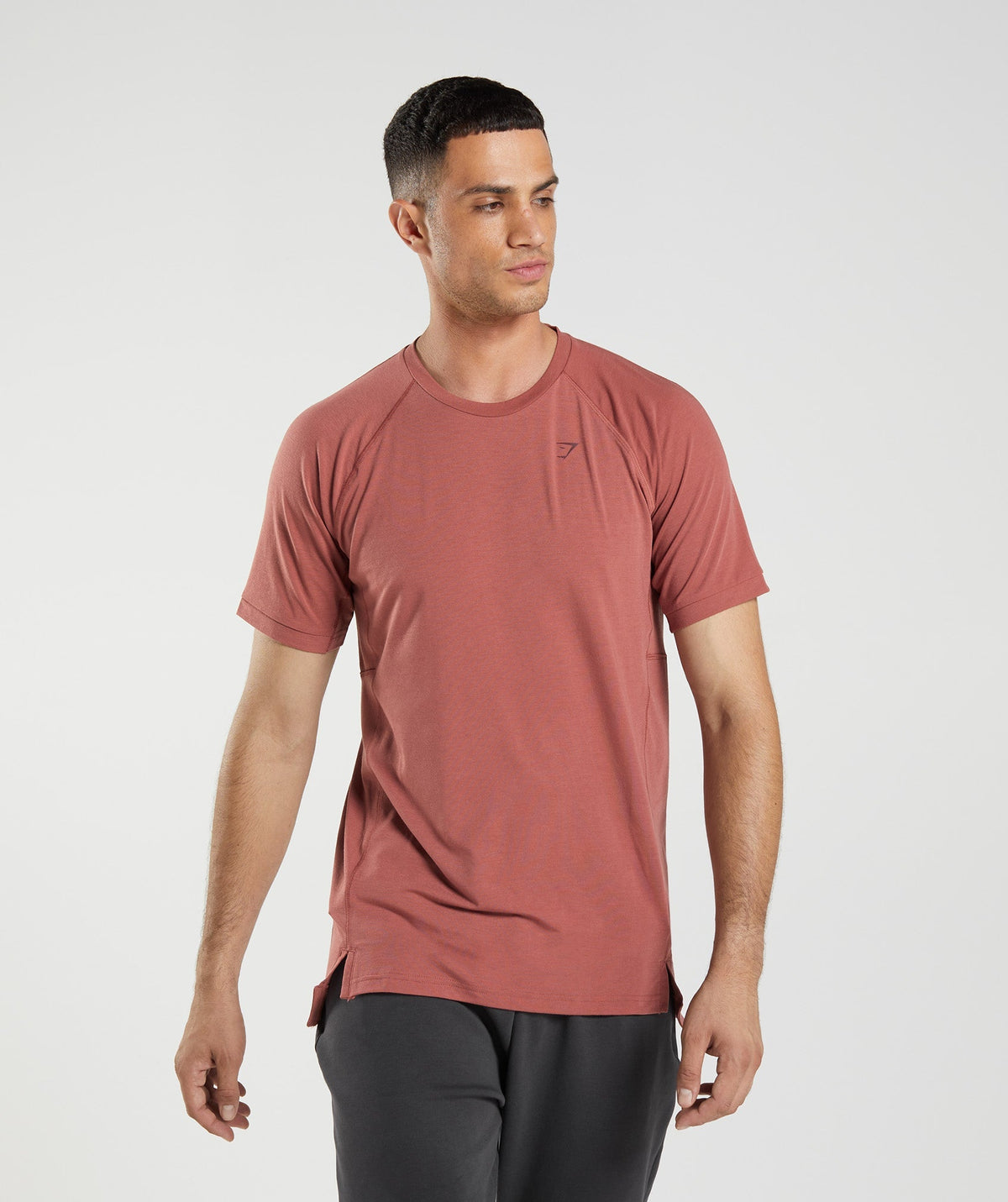 gymshark-studio-t-shirt-rose-brown-aw22