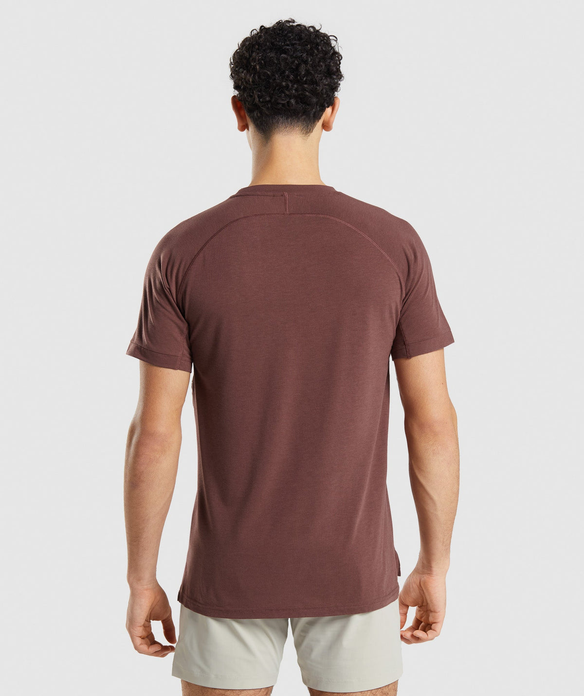 gymshark-studio-amplify-t-shirt-cherry-brown-ss22