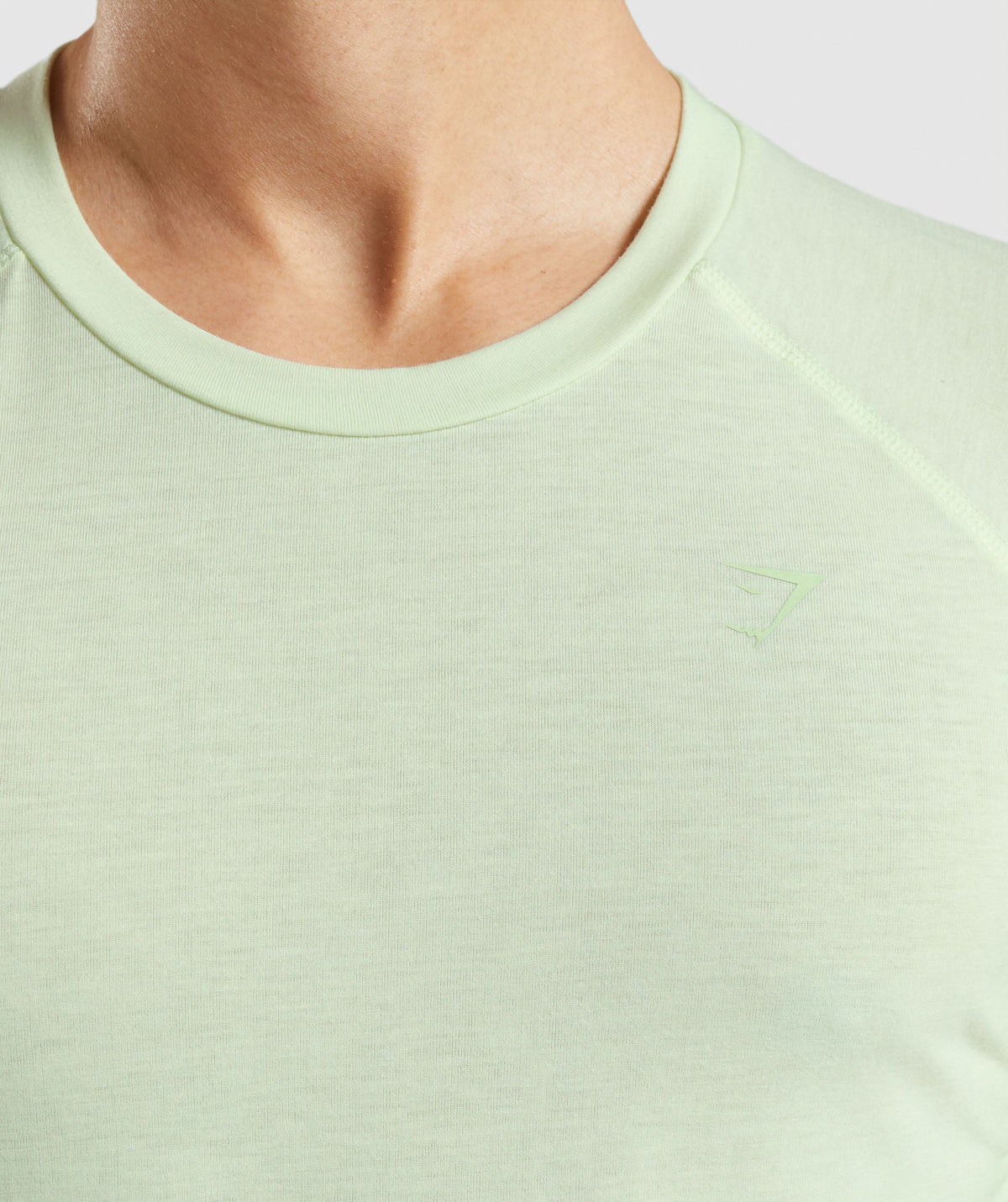 gymshark-studio-amplify-t-shirt-cucumber-green-ss22