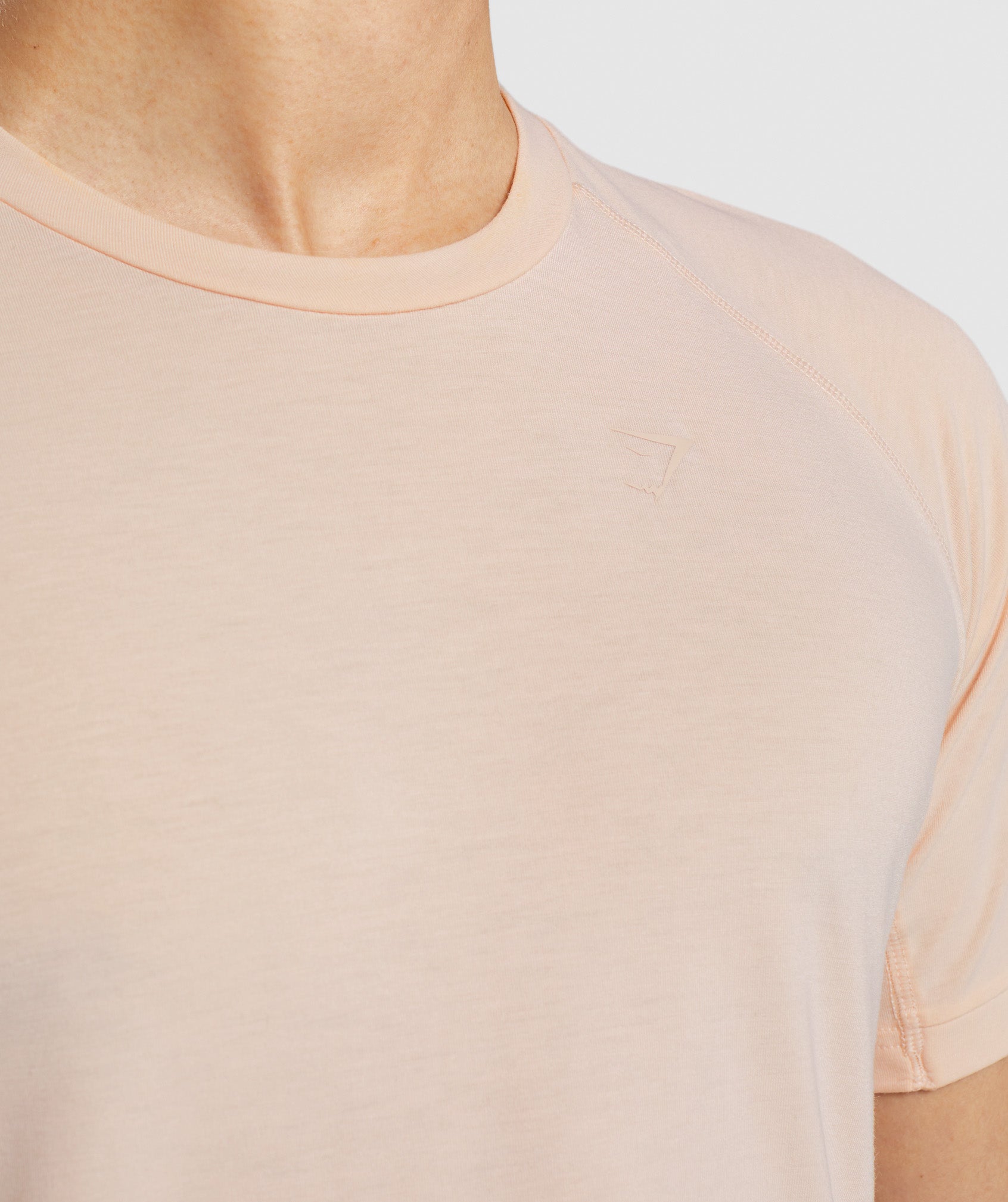 gymshark-studio-amplify-t-shirt-orchid-pink-ss22