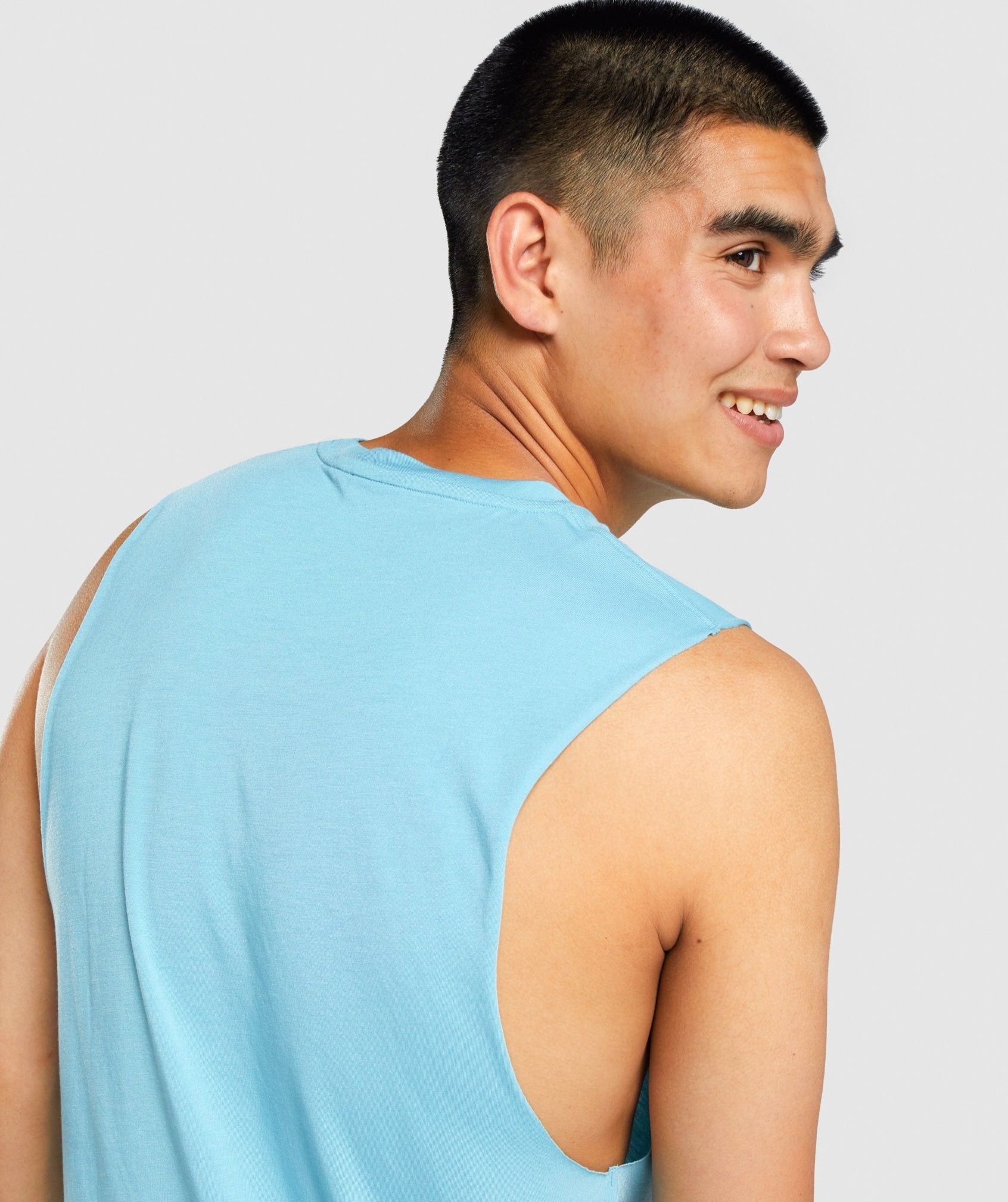 gymshark-studio-tank-teal-logo