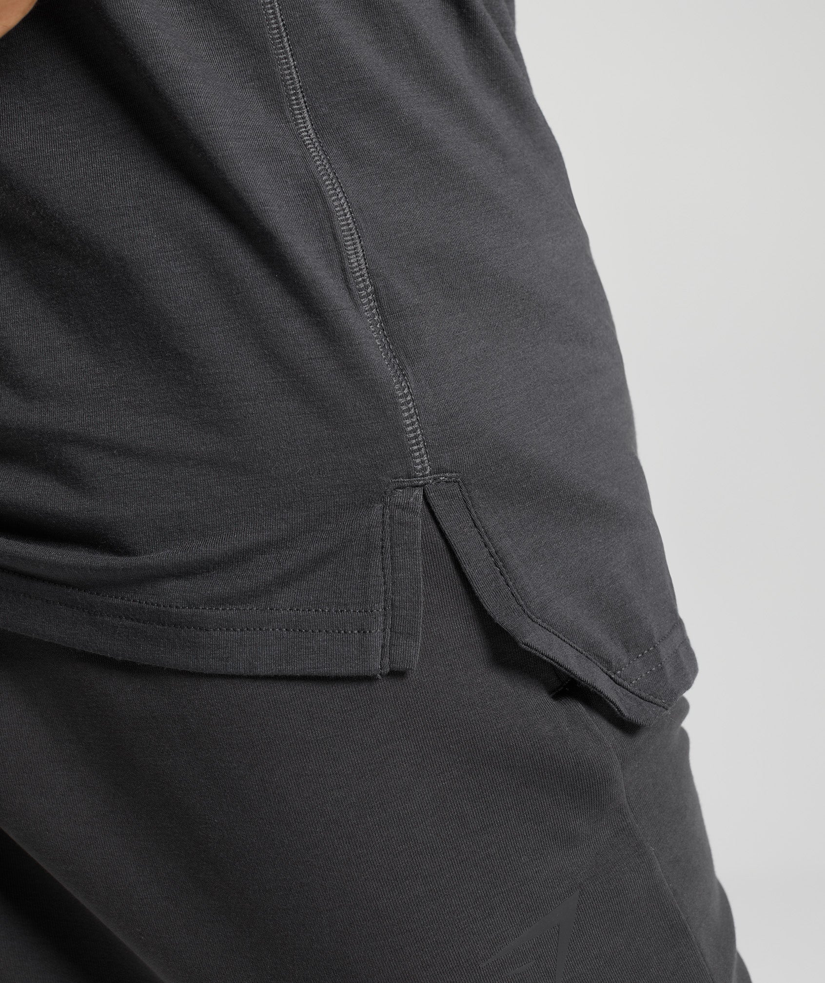 gymshark-studio-tank-onyx-grey-aw22