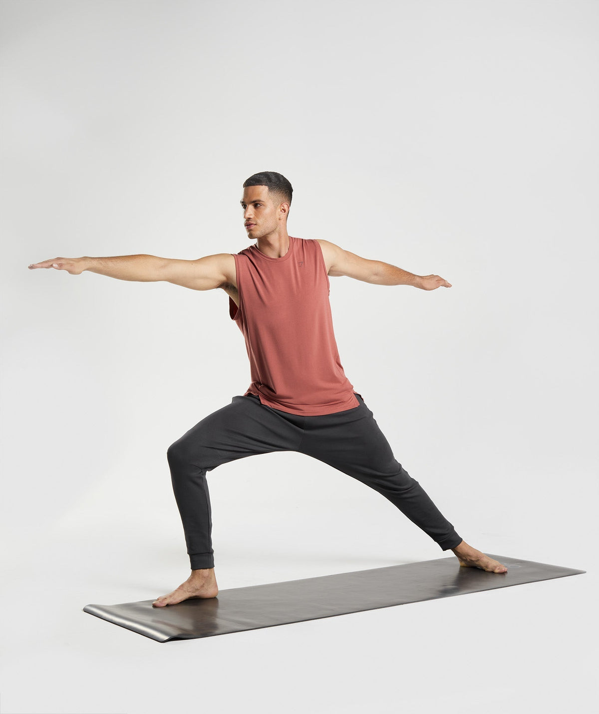 gymshark-studio-tank-rose-brown-aw22