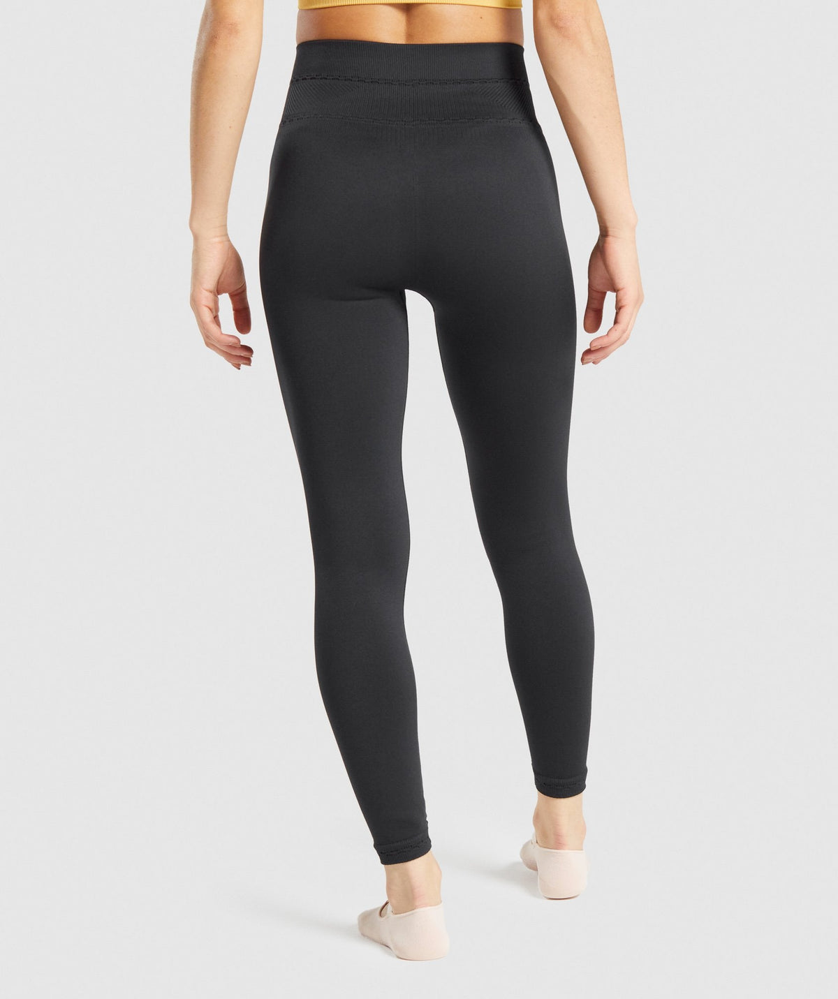 gymshark-studio-leggings-black-aw21