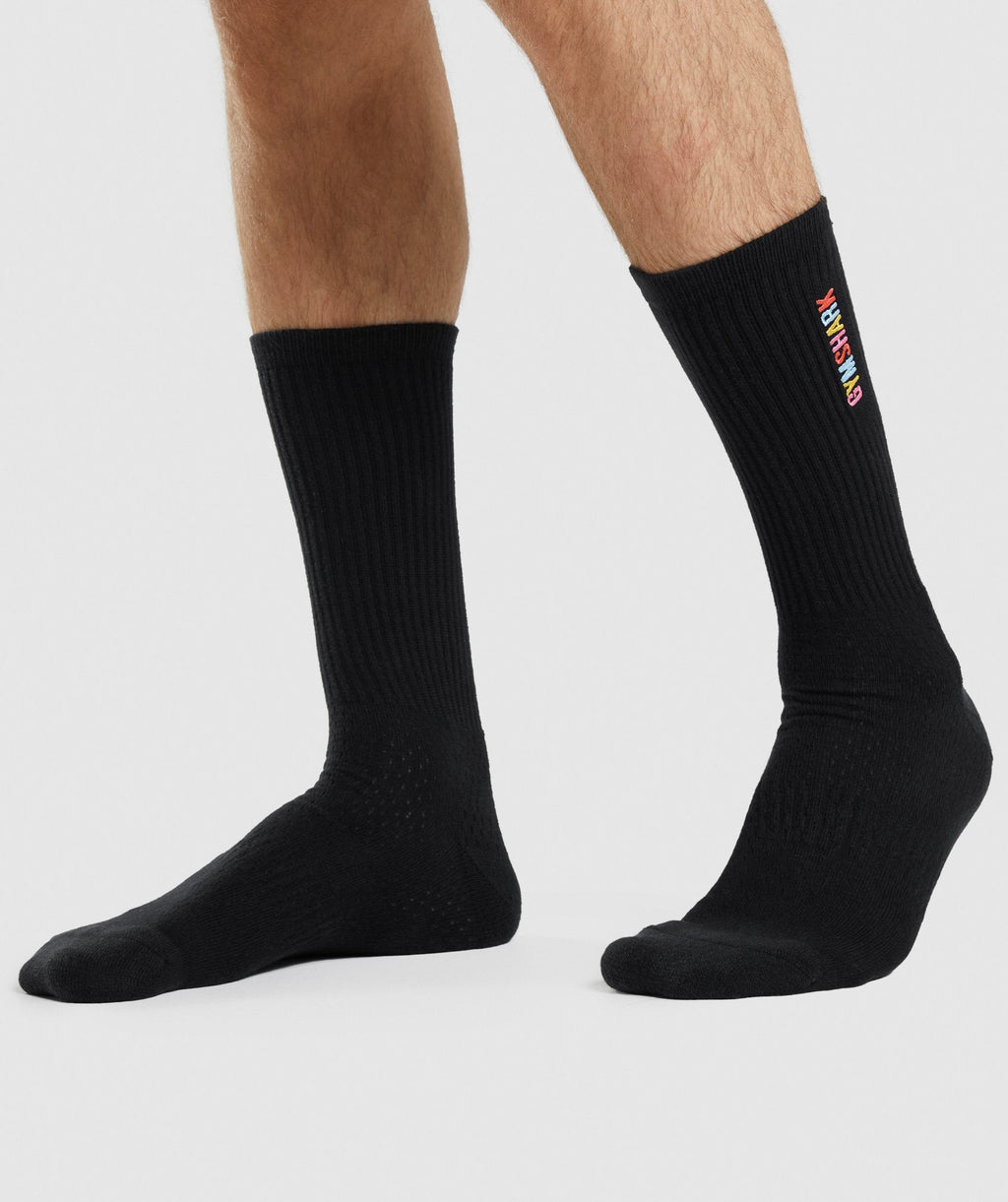 gymshark-sundae-crew-socks-black-aw21