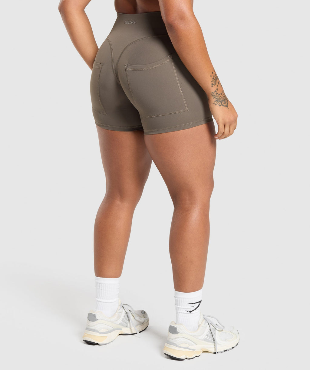gymshark-superset-pocket-shorts-camo-brown-ss25