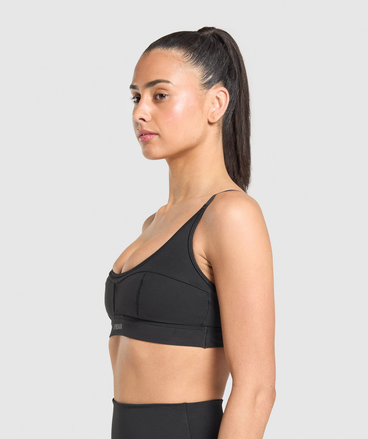 gymshark-superset-sports-bra-black-aw24