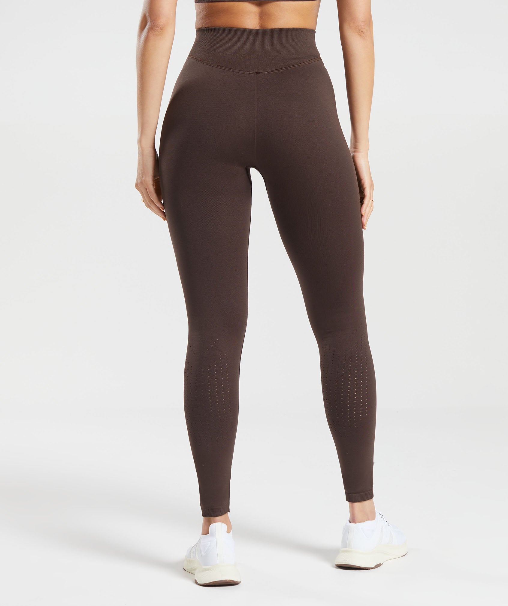 gymshark-sweat-seamless-leggings-shadow-brown-aw23