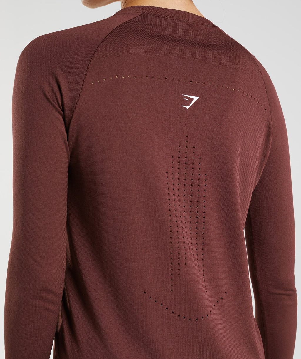 gymshark-sweat-seamless-long-sleeve-top-baked-maroon-aw22