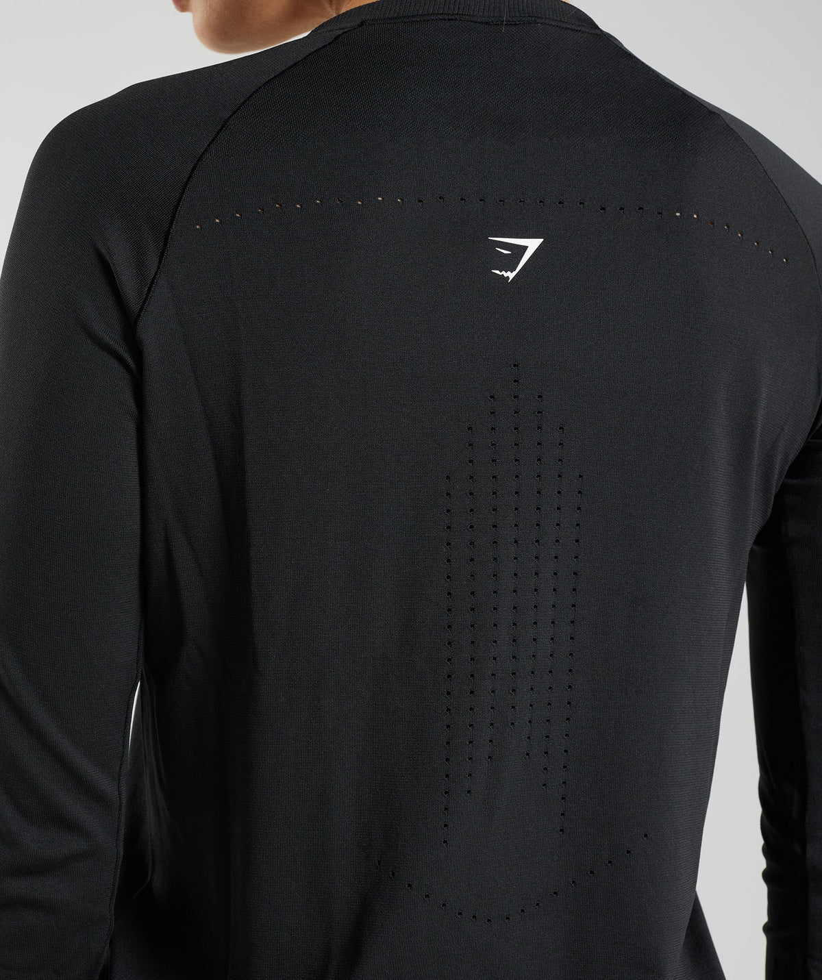 gymshark-sweat-seamless-long-sleeve-top-black-aw22