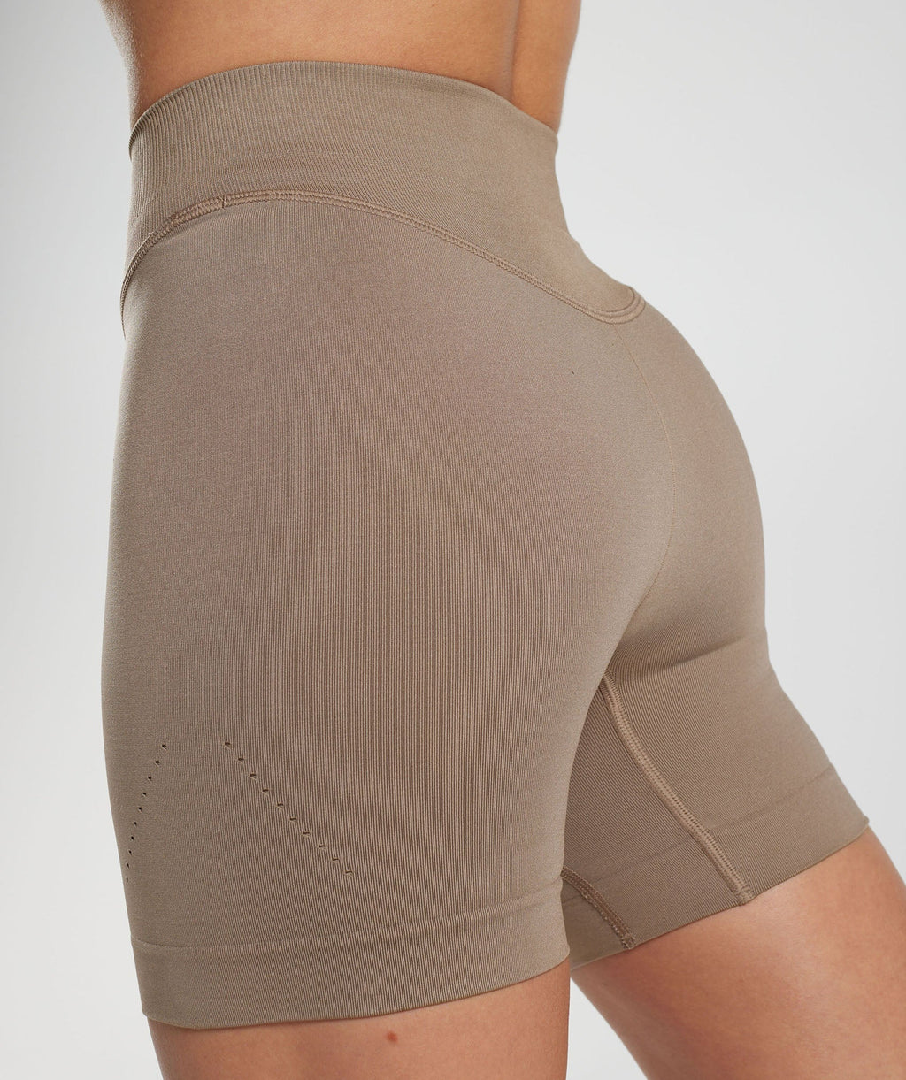 gymshark-sweat-seamless-shorts-fossil-brown-ss23