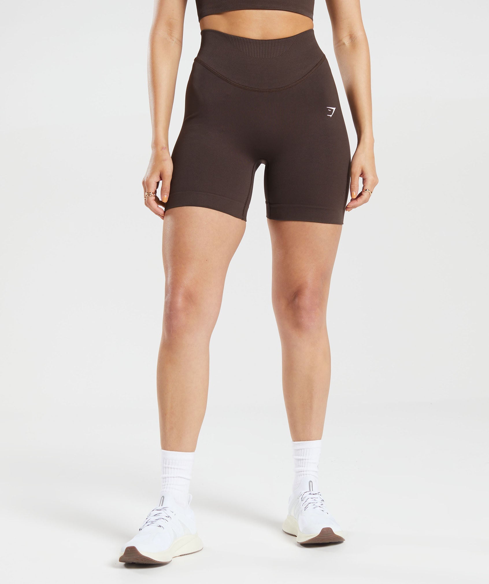 gymshark-sweat-seamless-shorts-shadow-brown-aw23