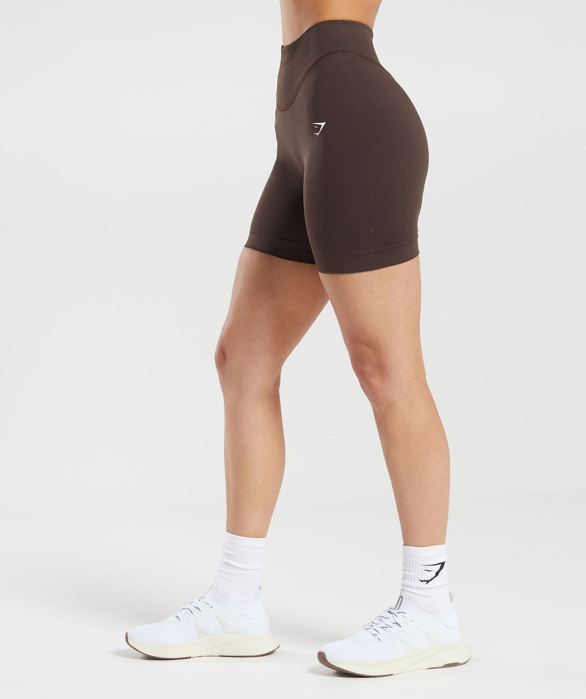 gymshark-sweat-seamless-shorts-shadow-brown-aw23
