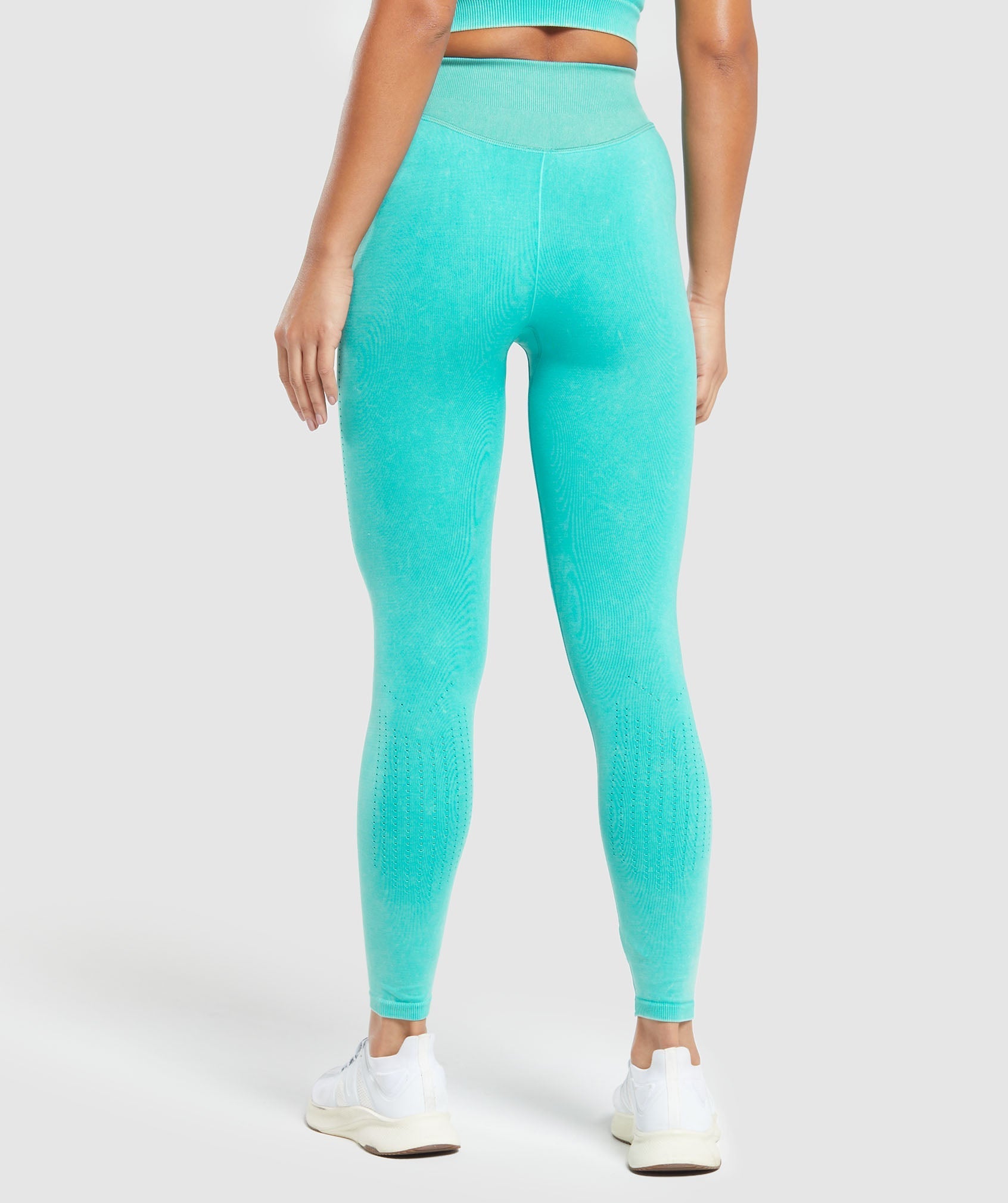 gymshark-sweat-seamless-washed-leggings-capri-blue-acid-wash-aw23