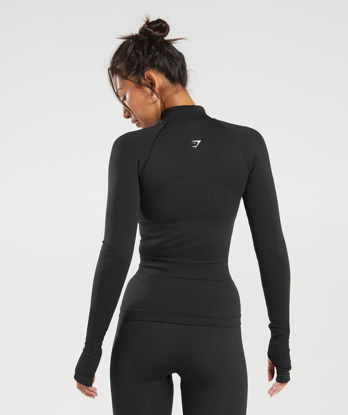 gymshark-sweat-seamless-zip-up-jacket-black-aw23